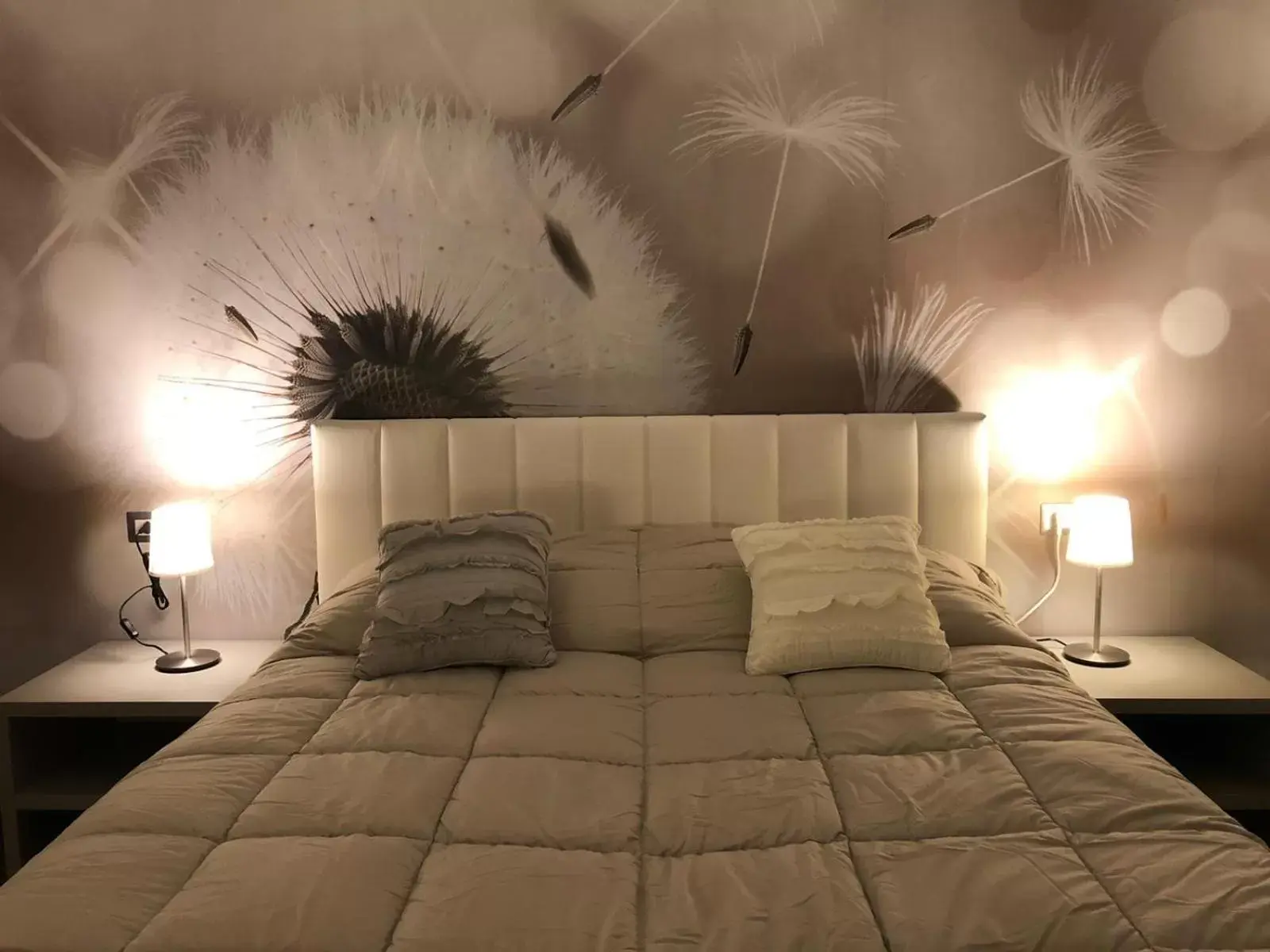 Deluxe Double Room with Balcony in RAJA ROOMS Deluxe Double Room with Balcony in RAJA ROOMS