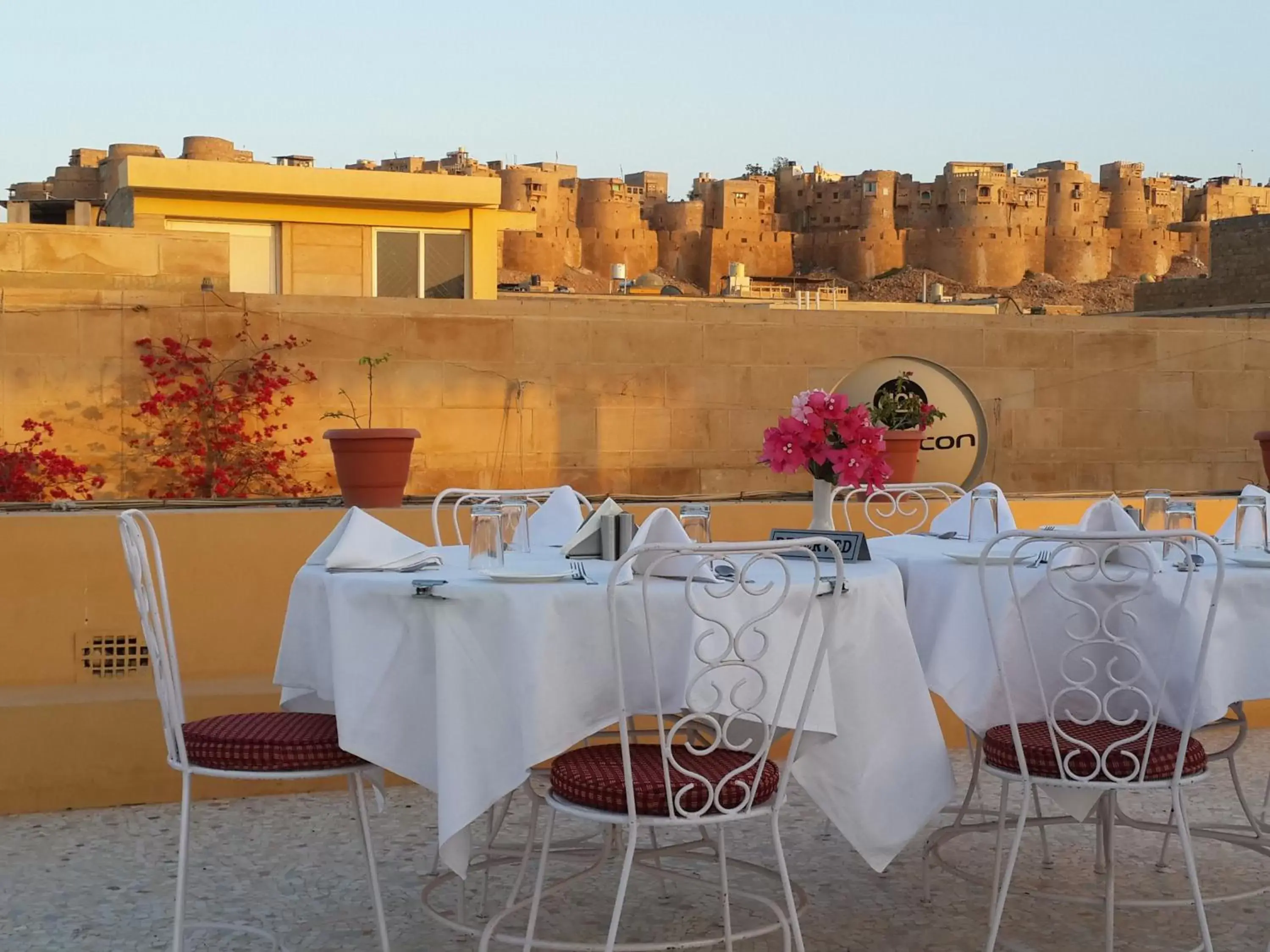 Restaurant/places to eat in WelcomHeritage Mandir Palace Restaurant/places to eat in WelcomHeritage Mandir Palace