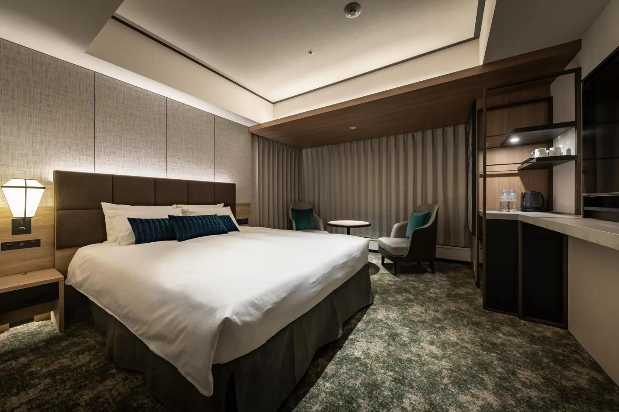 Photo of the whole room, Bed in Solaria Nishitetsu Hotel Sapporo