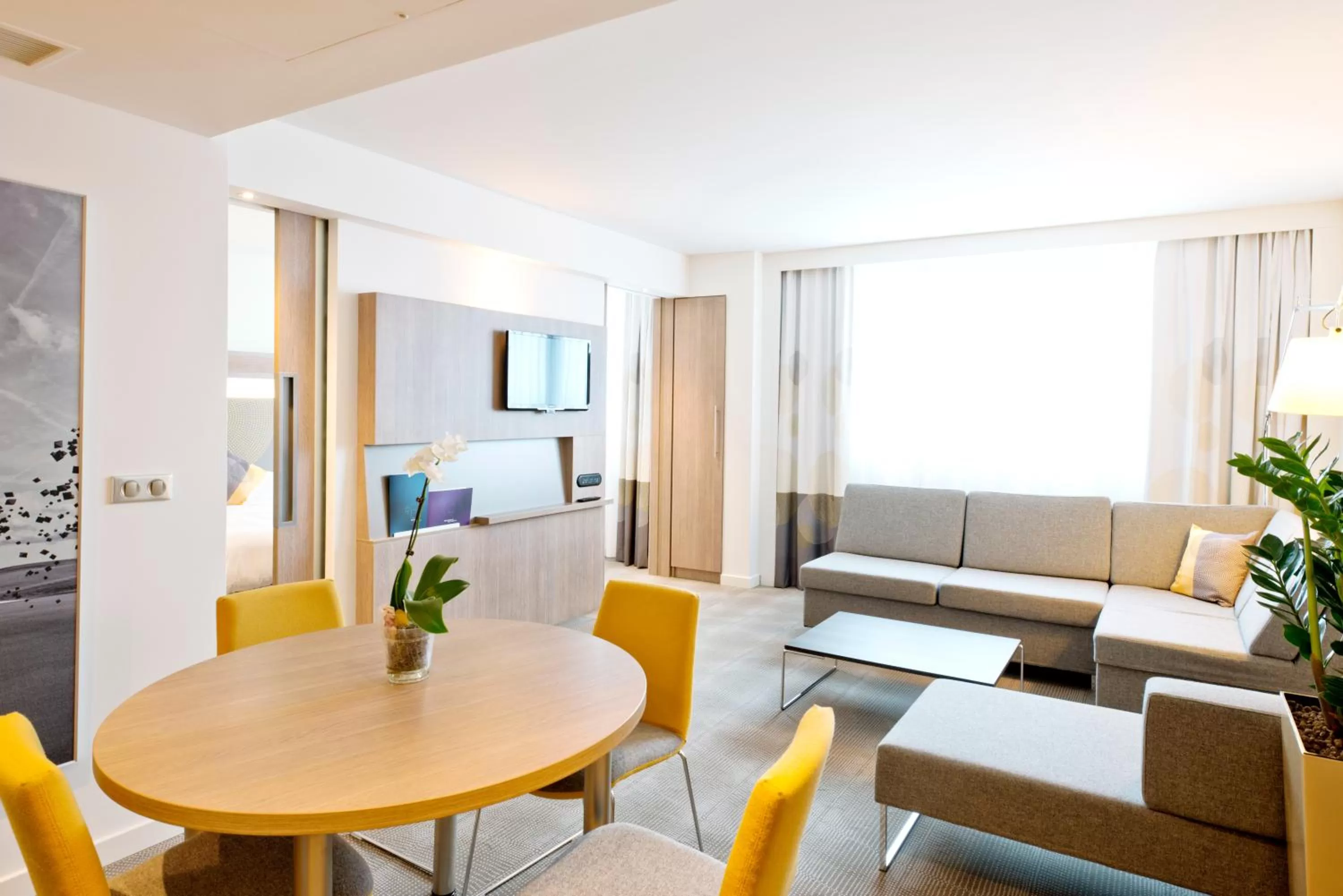 Seating area in Novotel Lodz Centrum