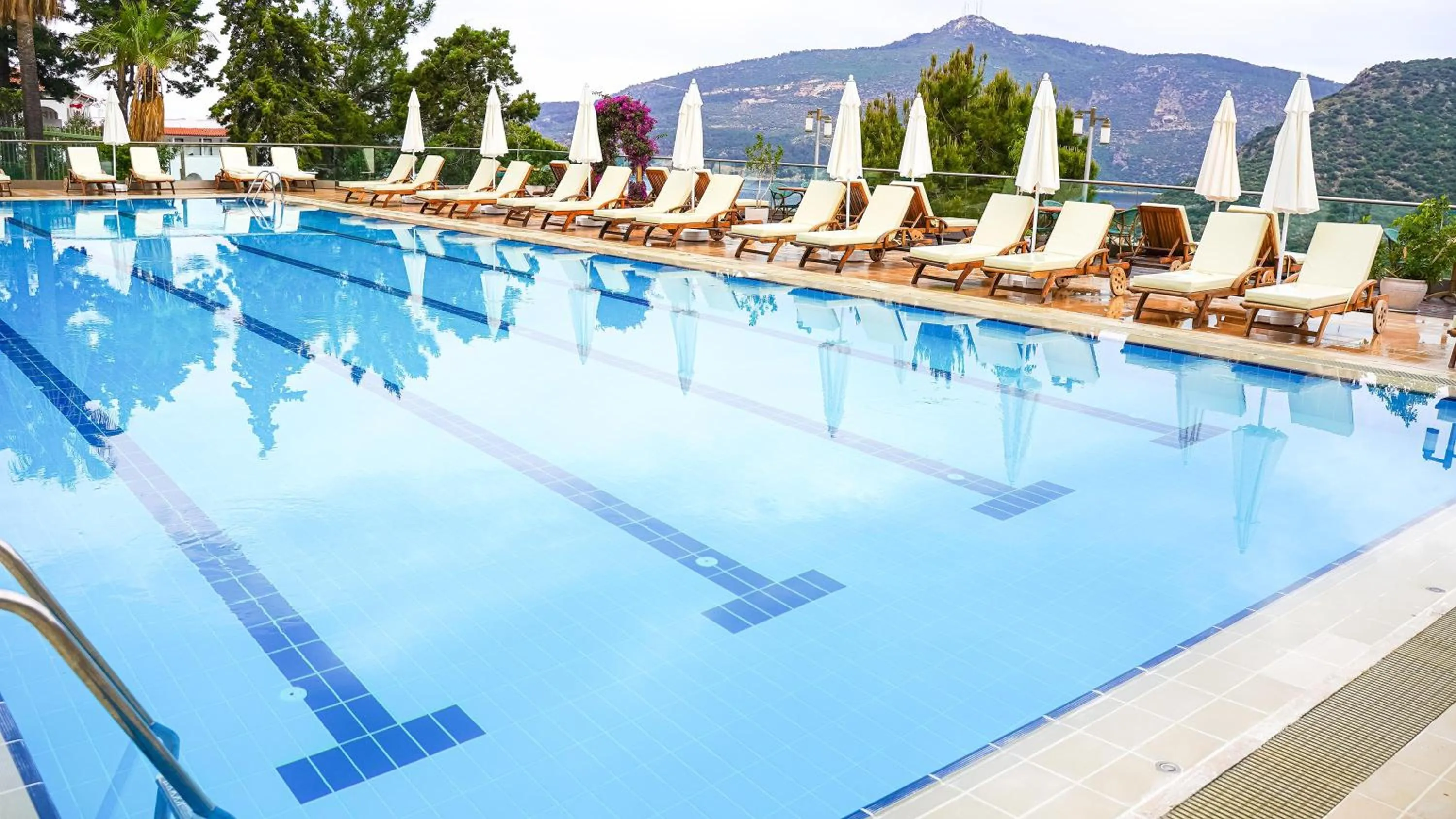 Swimming pool in Happy Hotel Kalkan
