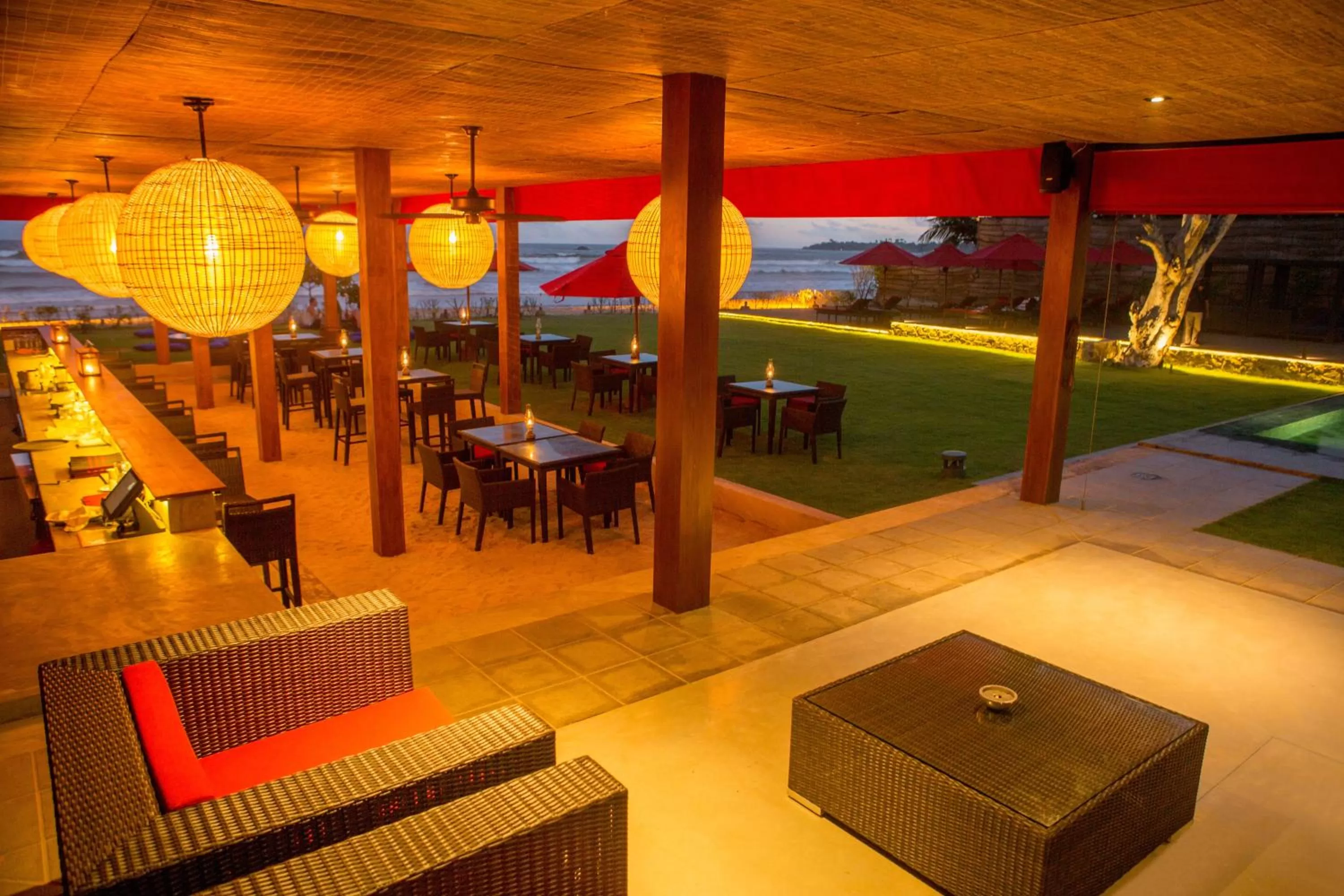 Restaurant/places to eat in W15 Weligama