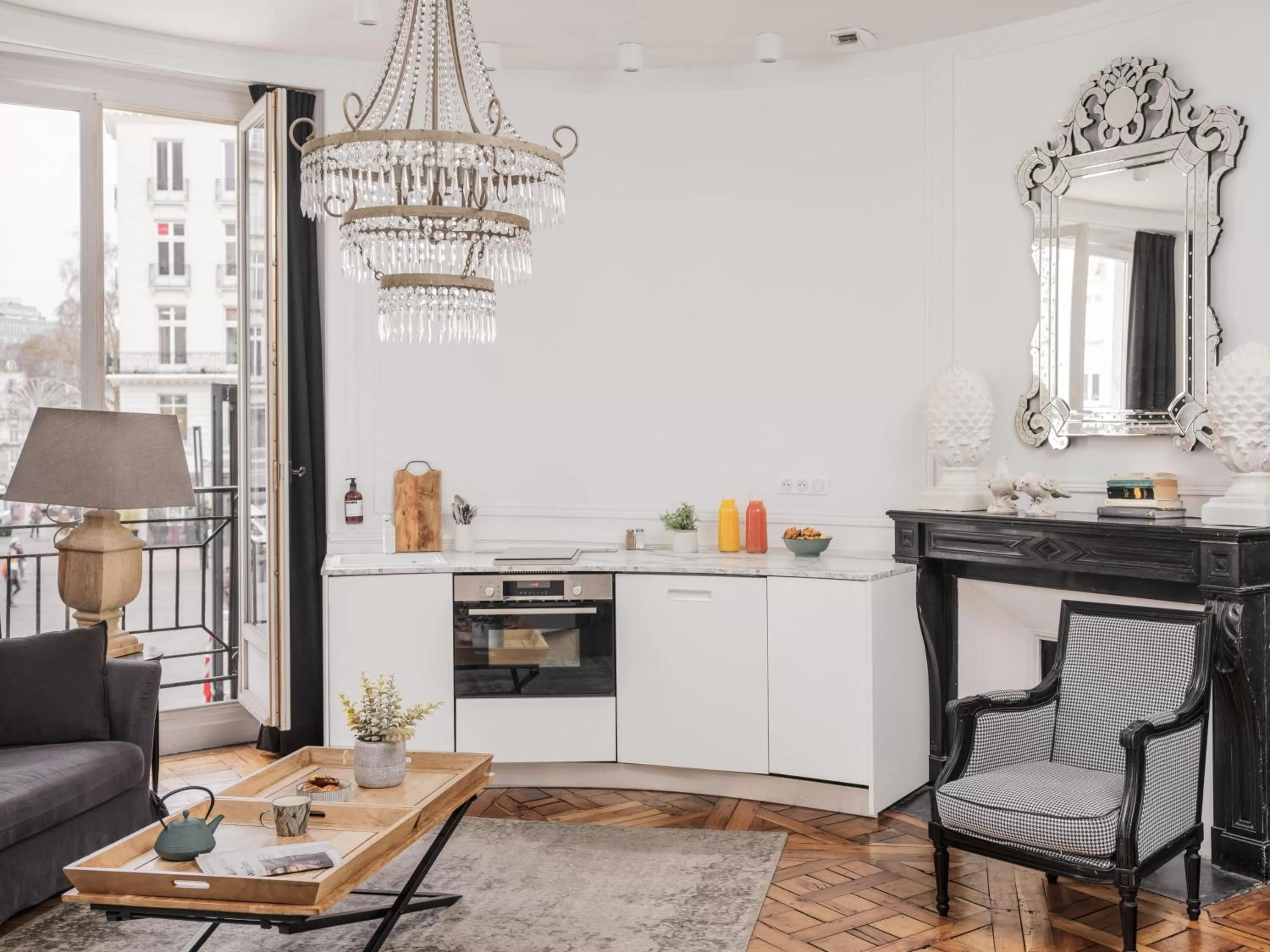 Kitchen or kitchenette in Maisons du Monde Hotel & Suites - Nantes