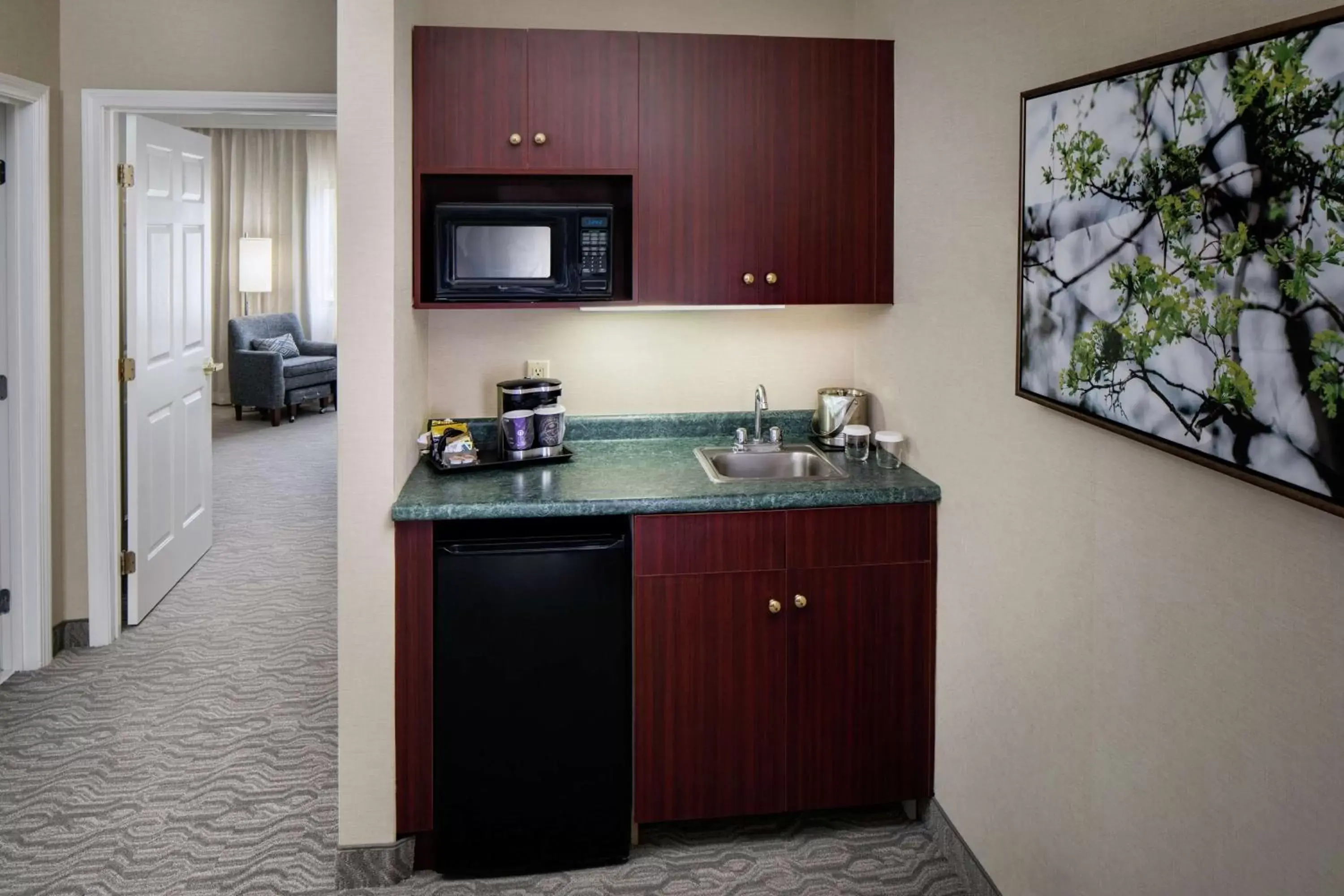 Photo of the whole room, Kitchen/Kitchenette in DoubleTree by Hilton Nashua