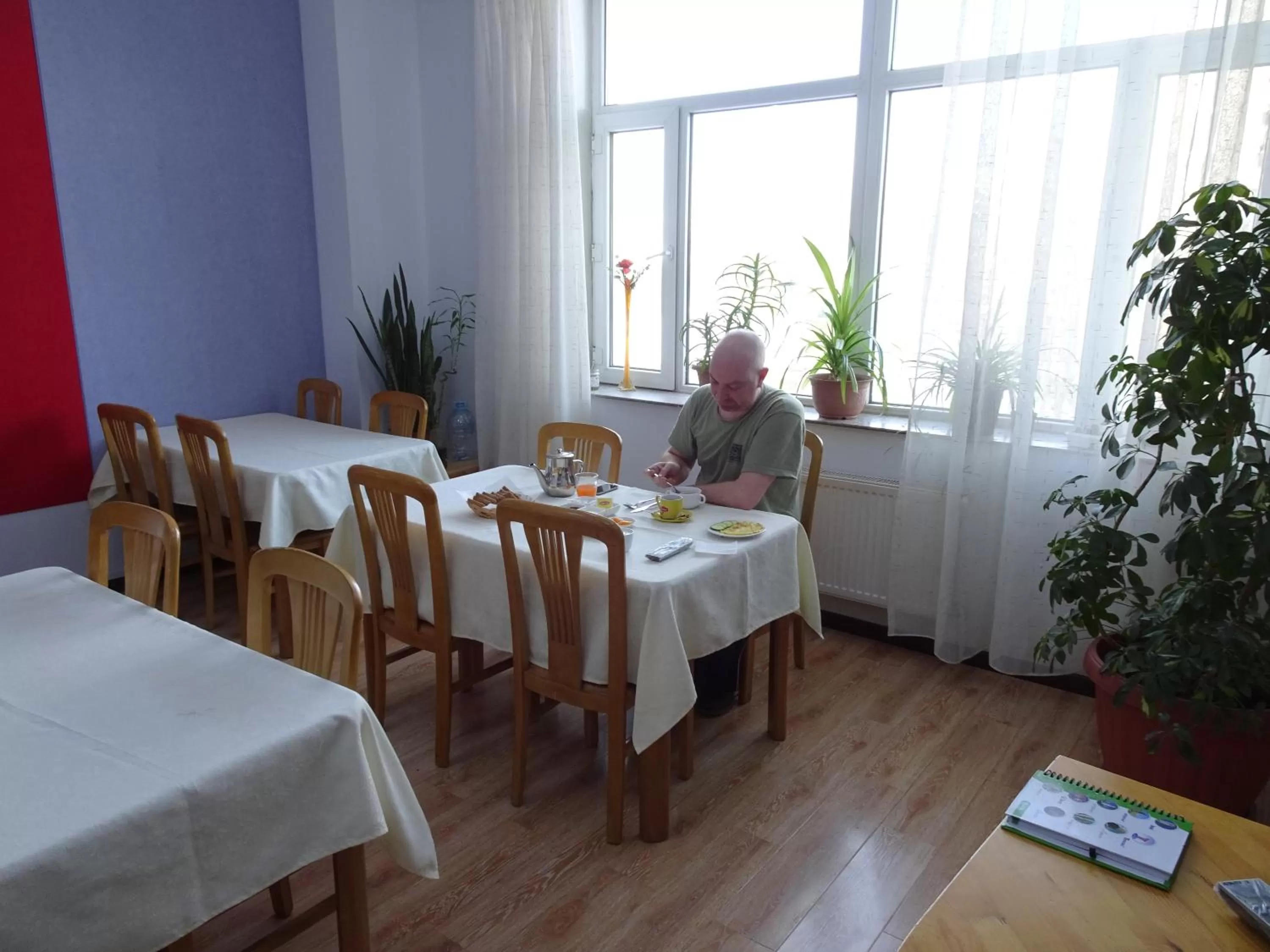 Continental breakfast, Restaurant/Places to Eat in Tsolmon's Serviced Apartments