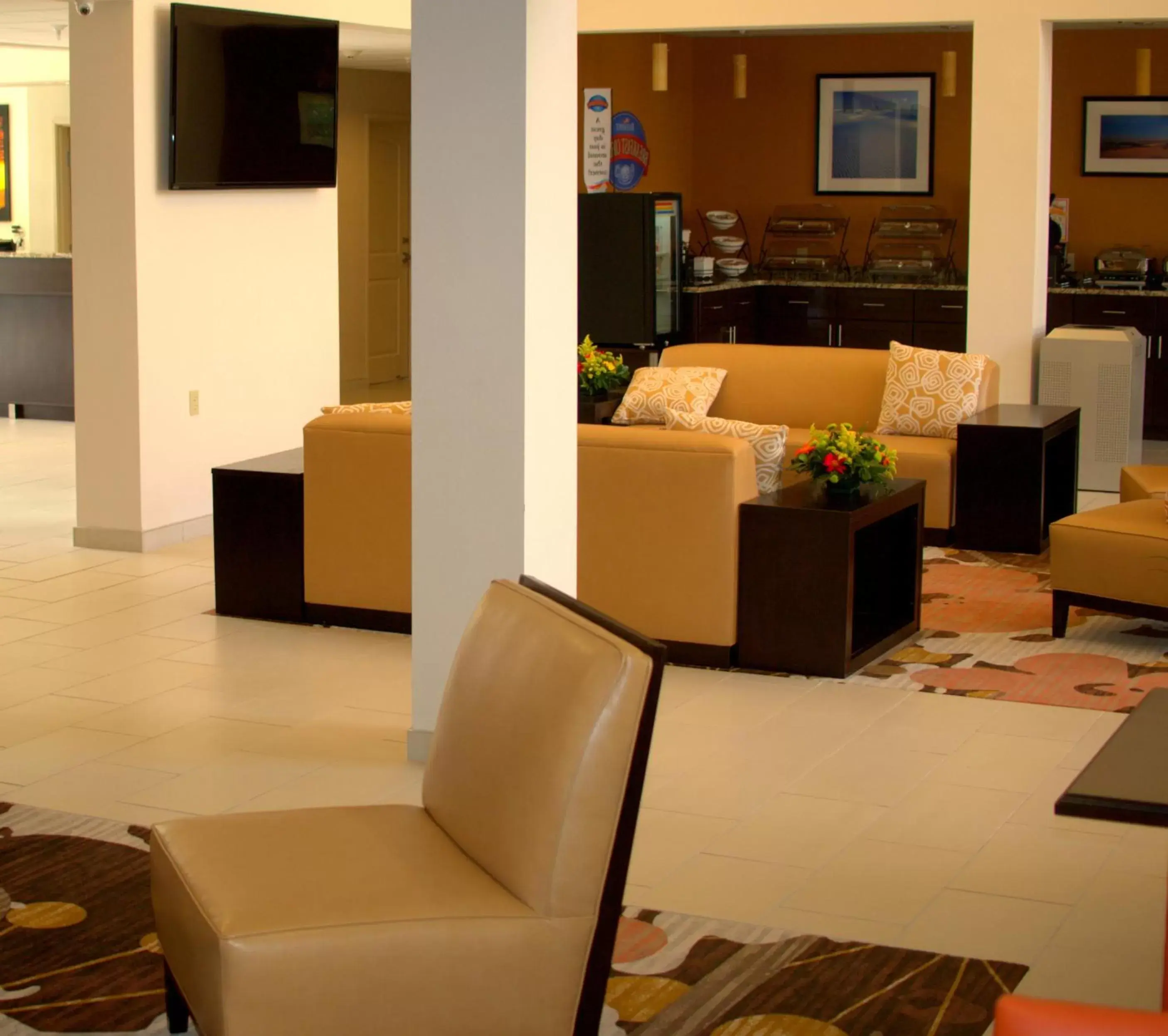 Lobby or reception, Seating Area in Baymont by Wyndham Hobbs