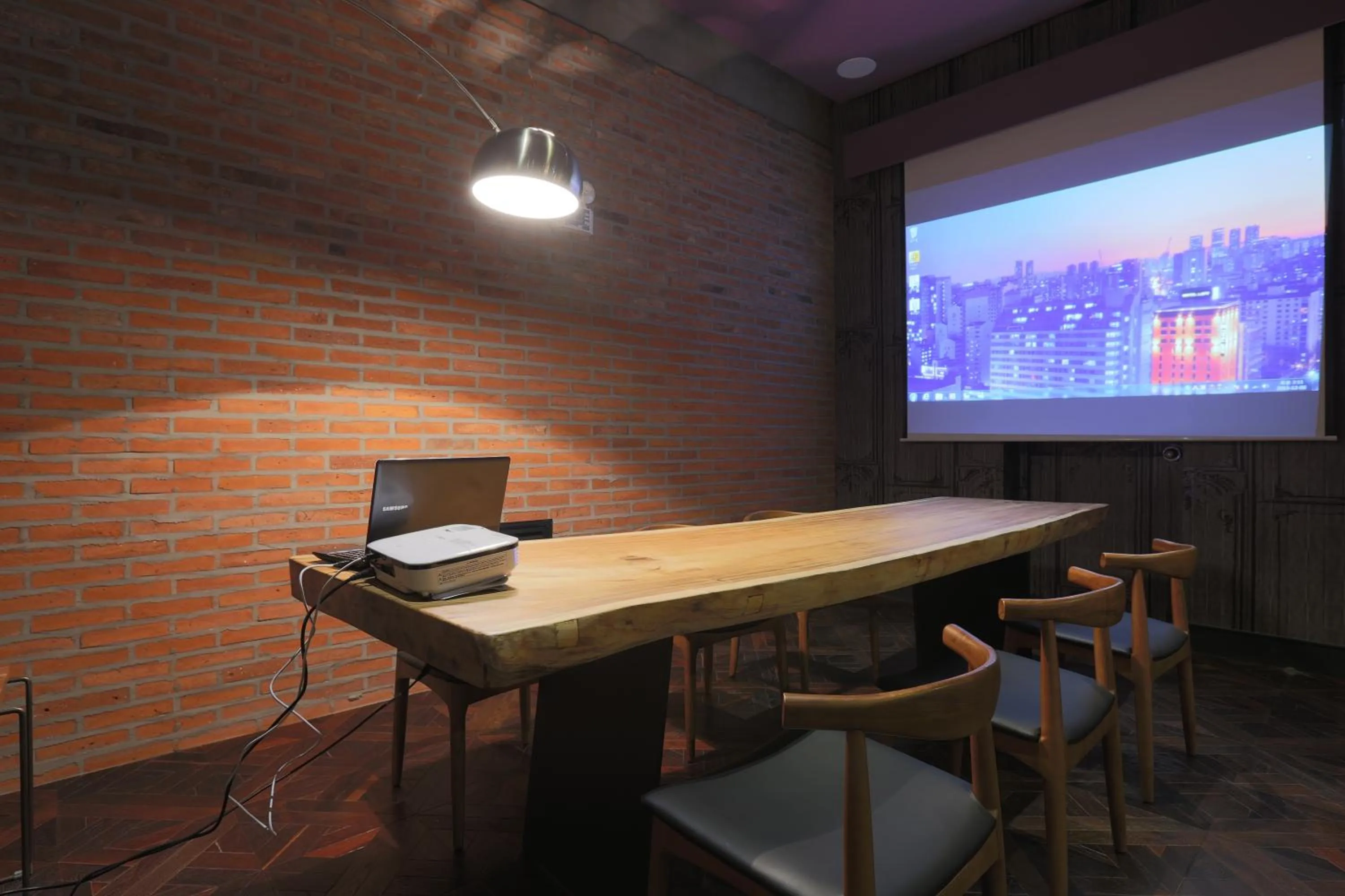 Business facilities in Boutique Hotel Loft