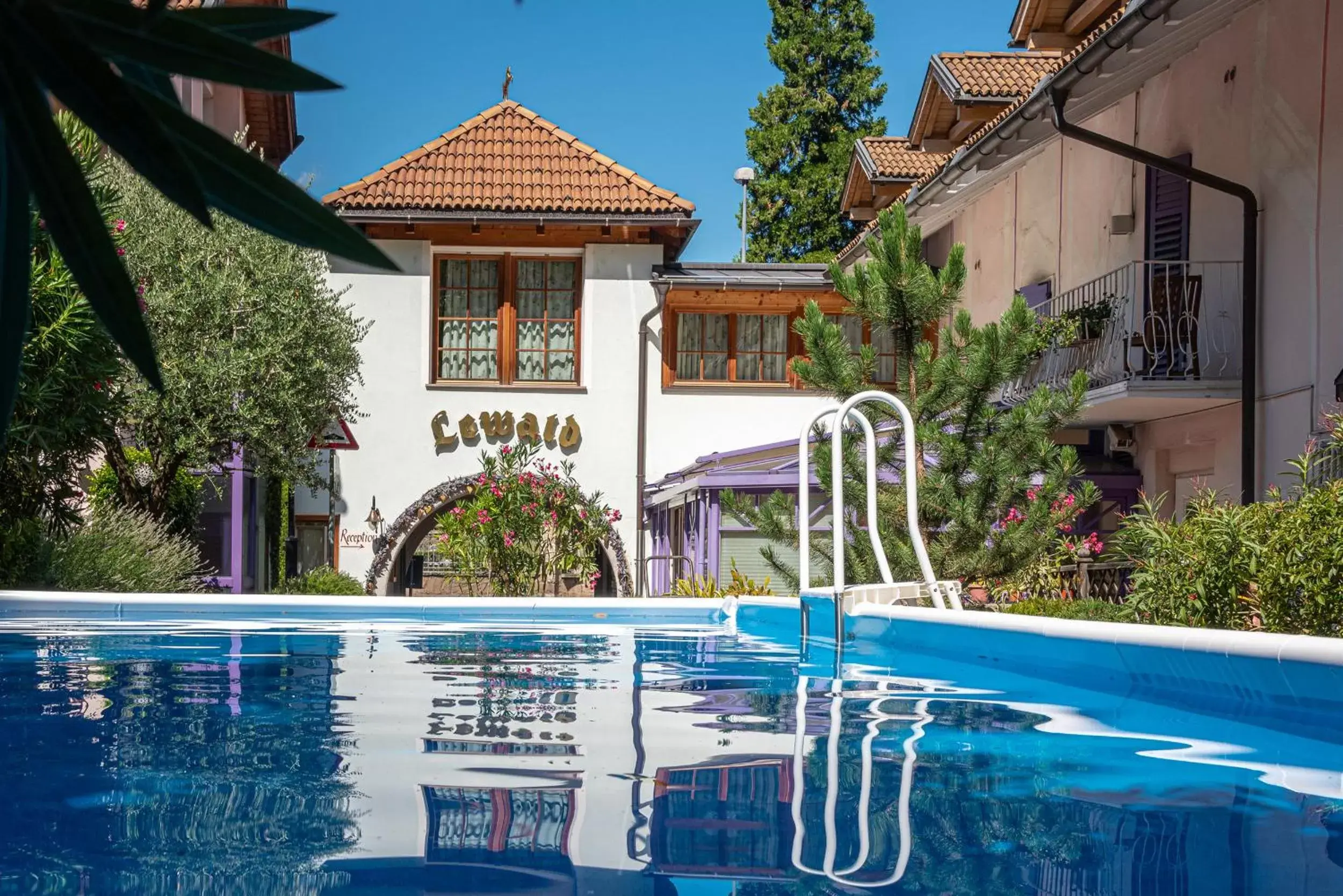 Patio, Swimming Pool in Hotel Ristorante Lewald