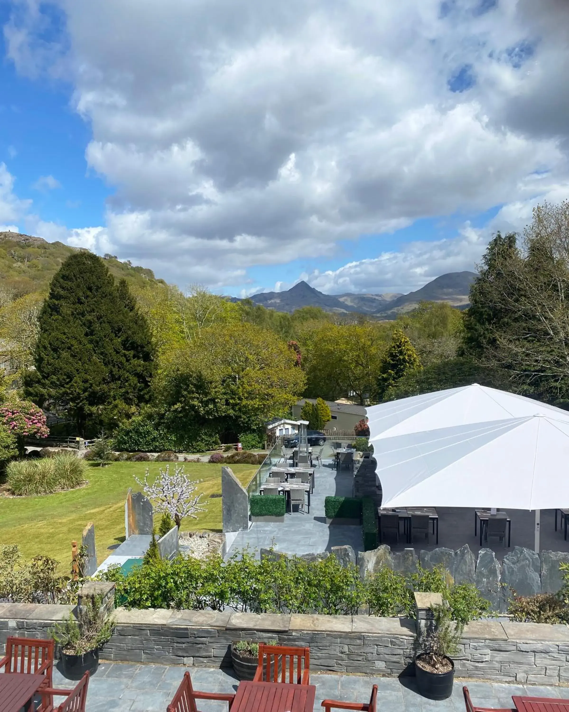 Natural landscape in Aberdunant Hall Country Hotel