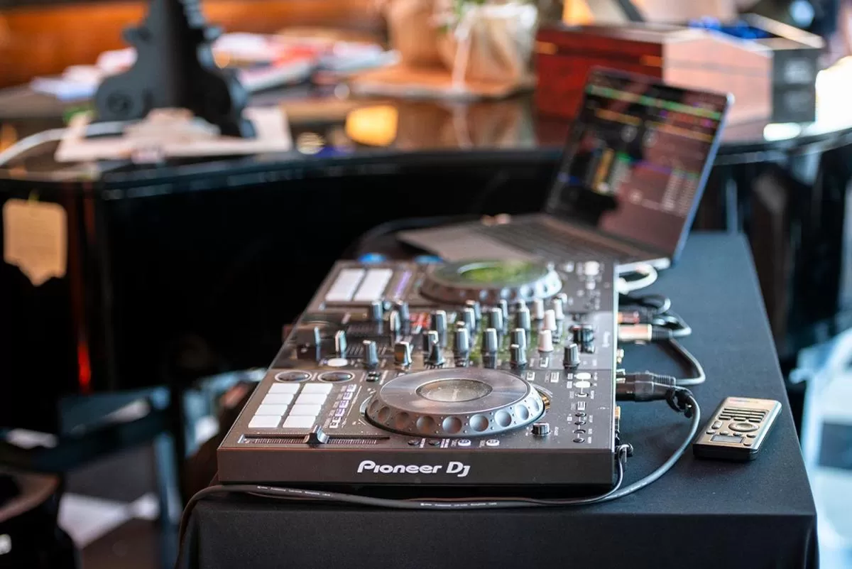 Nightclub / DJ in Rosabianca Boutique Hotel