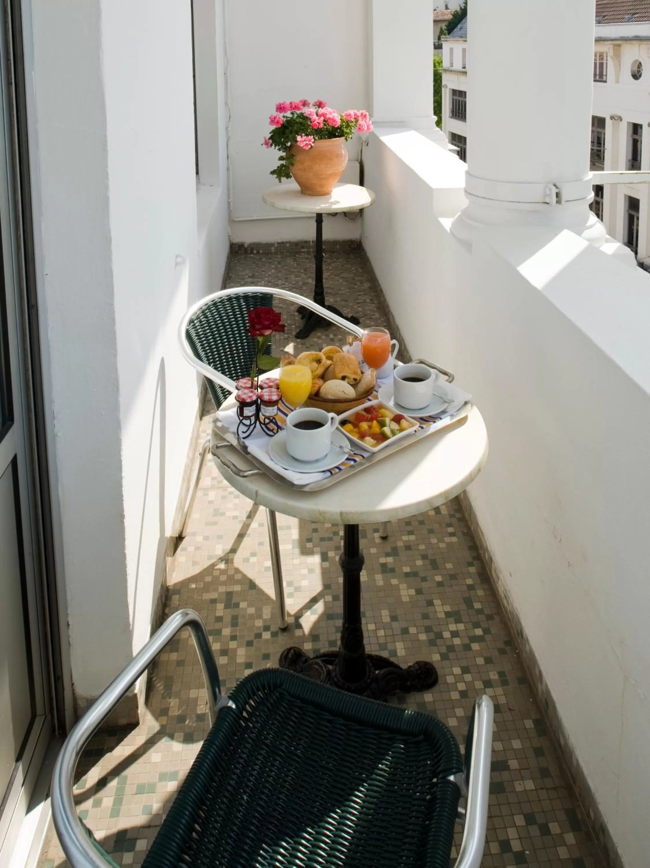 Balcony/Terrace in Hôtel Mercure Bayonne Centre Le Grand Hotel