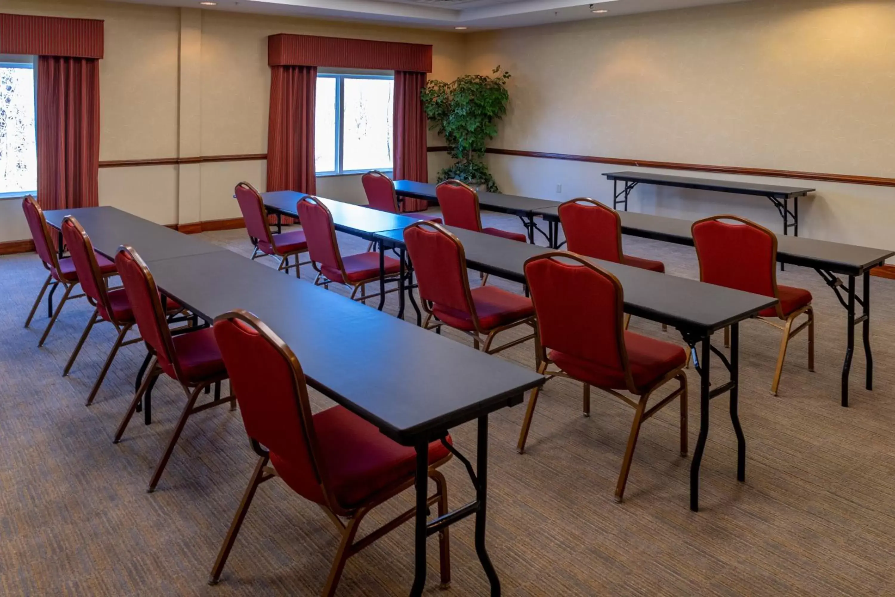 Meeting/conference room in Country Inn & Suites by Radisson, Princeton, WV