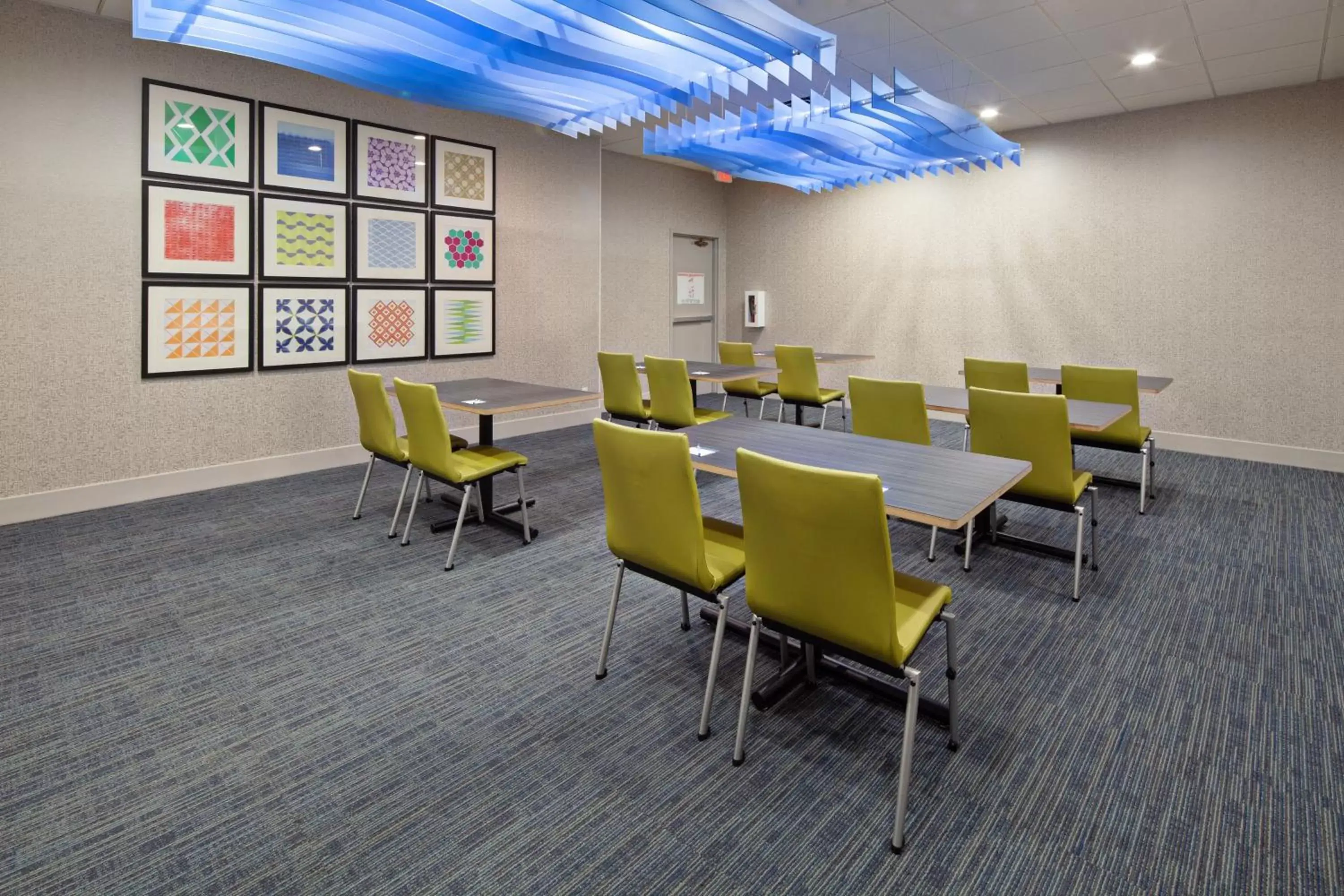 Meeting/conference room in Holiday Inn Express Los Angeles LAX Airport, an IHG Hotel