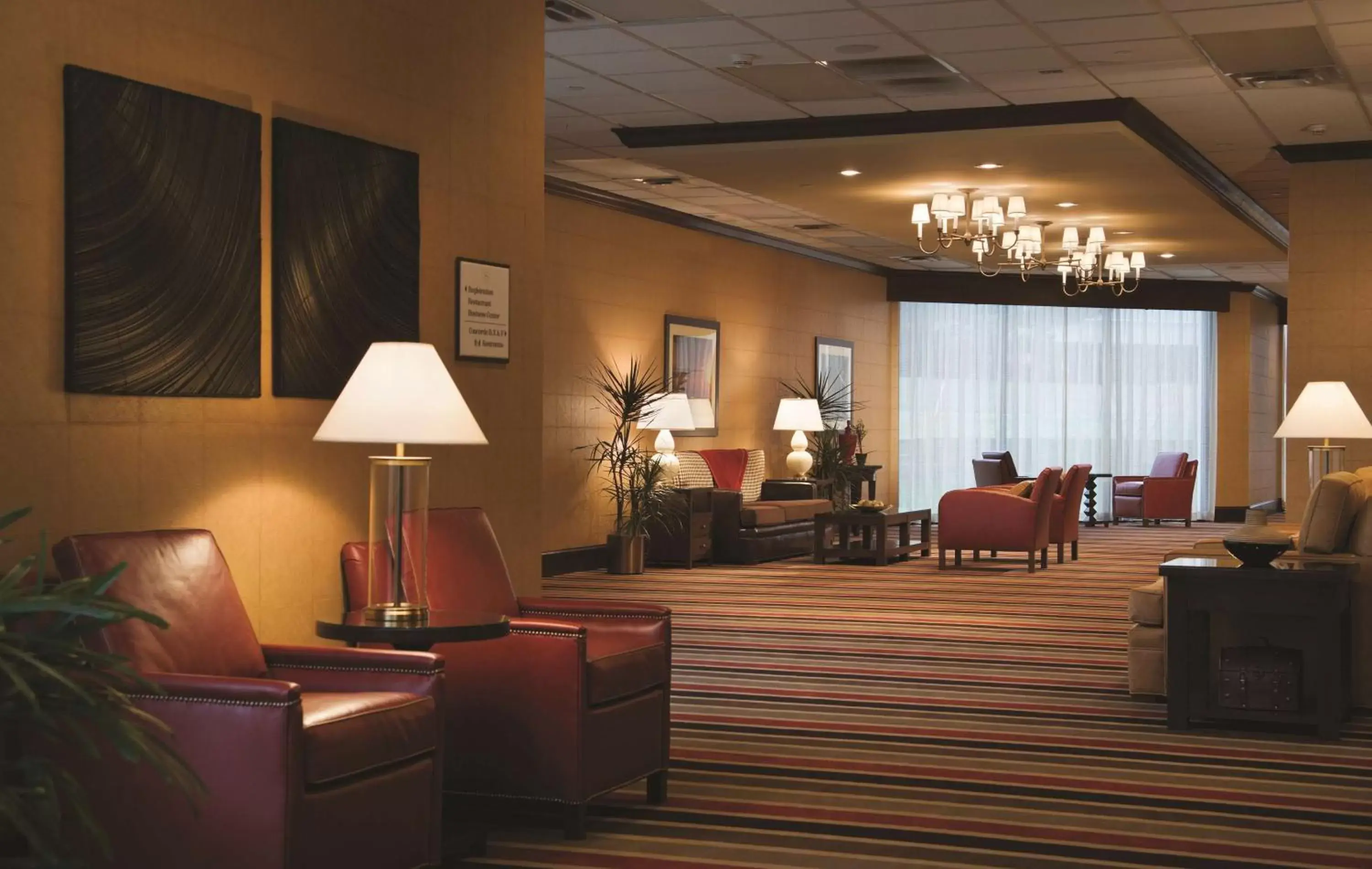 Meeting/conference room, Lobby/Reception in DoubleTree by Hilton Cincinnati Airport