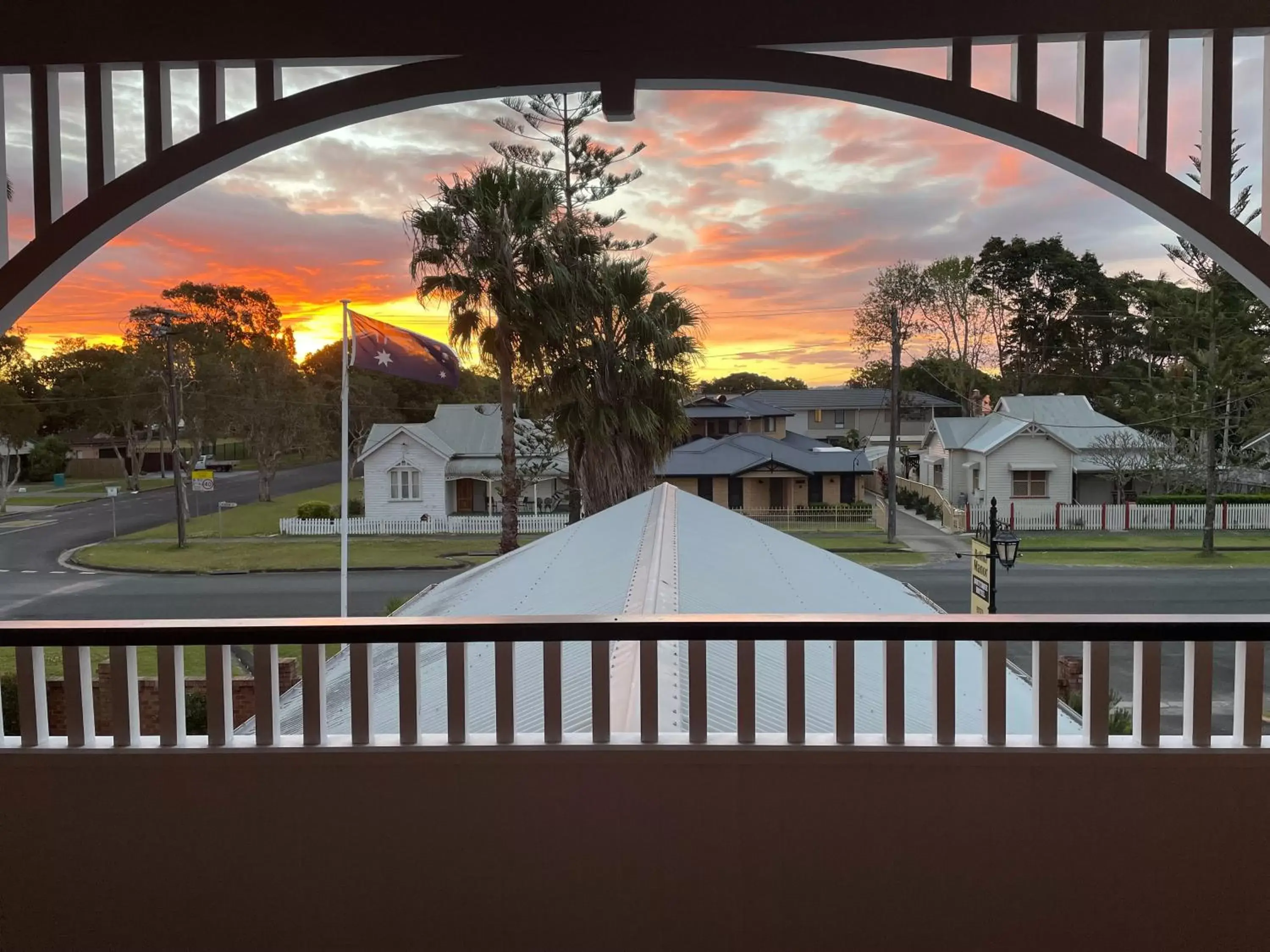 Sunset in Ballina Manor Boutique Hotel