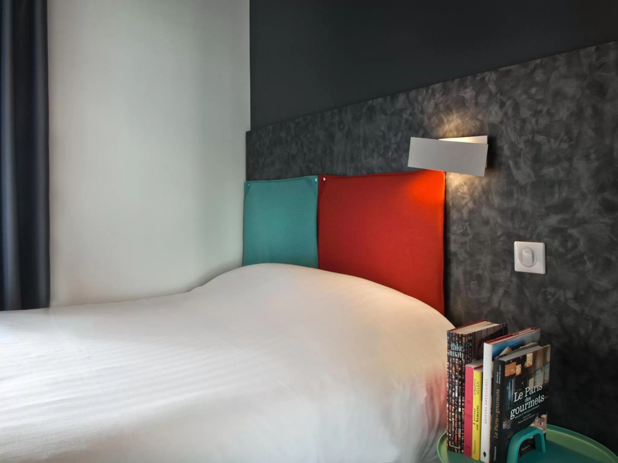 Bed in Hôtel des Métallos