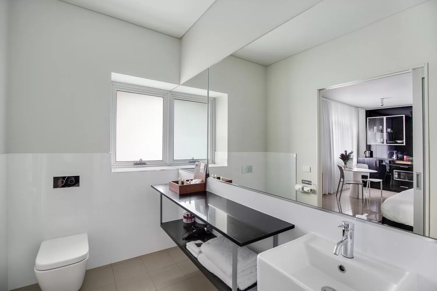 Bathroom in The Horatio Motel Mudgee