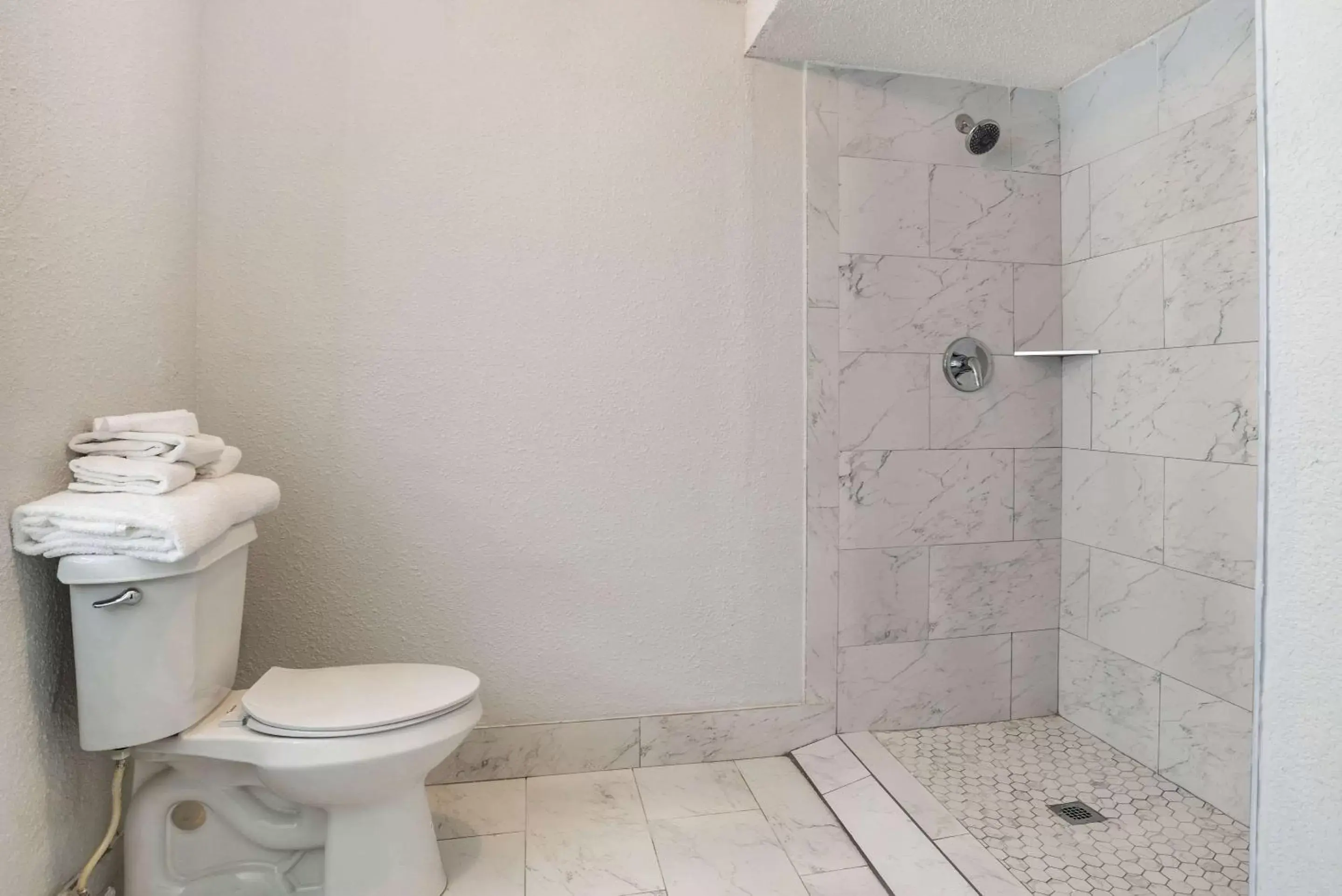 One King Bed, Mobility Accessible Suite, Roll-In Shower, Non-Smoking in Baymont by Wyndham Montgomery AL One King Bed, Mobility Accessible Suite, Roll-In Shower, Non-Smoking in Baymont by Wyndham Montgomery AL