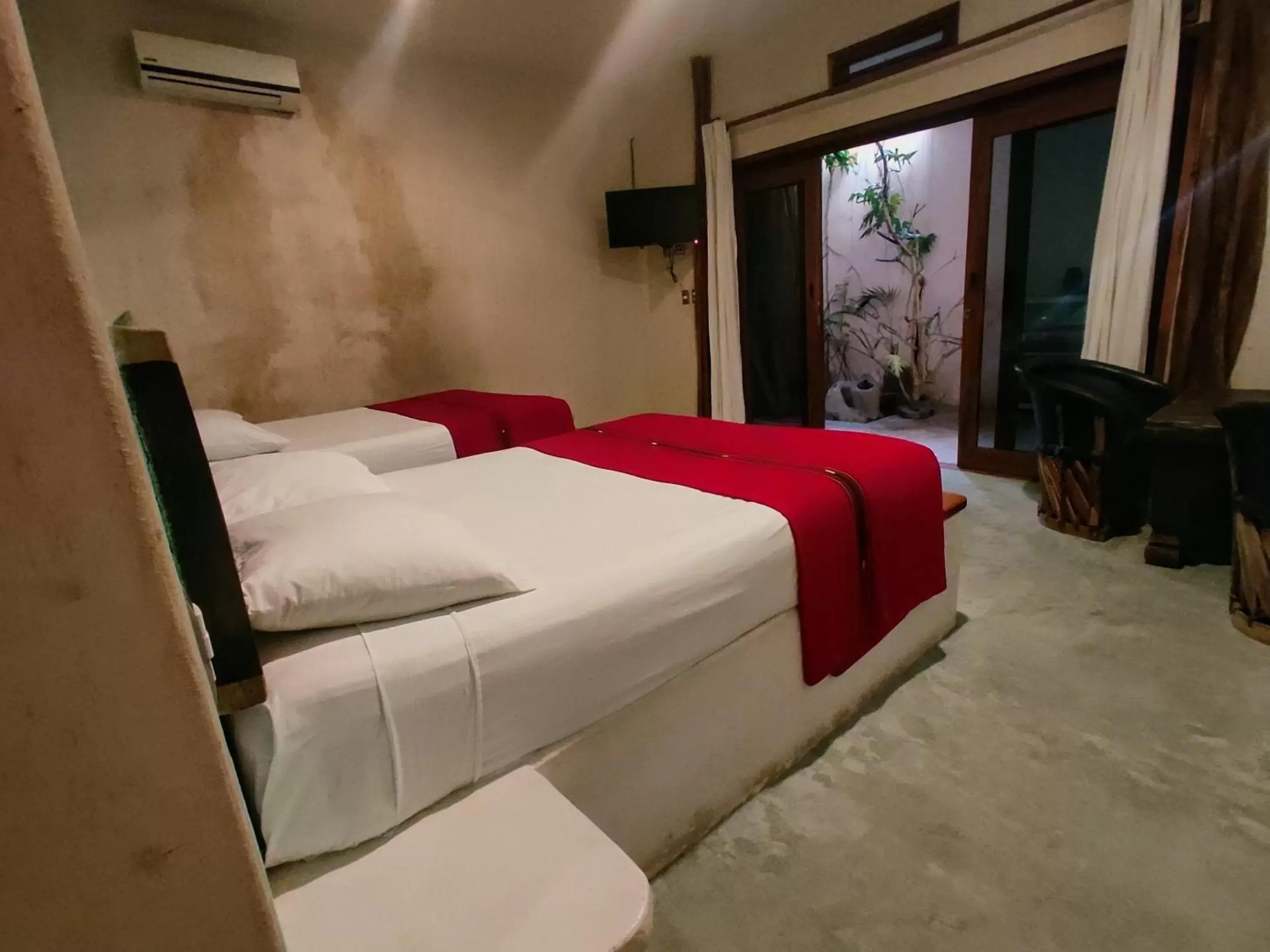 TV and multimedia, Bed in Corazon De Jade