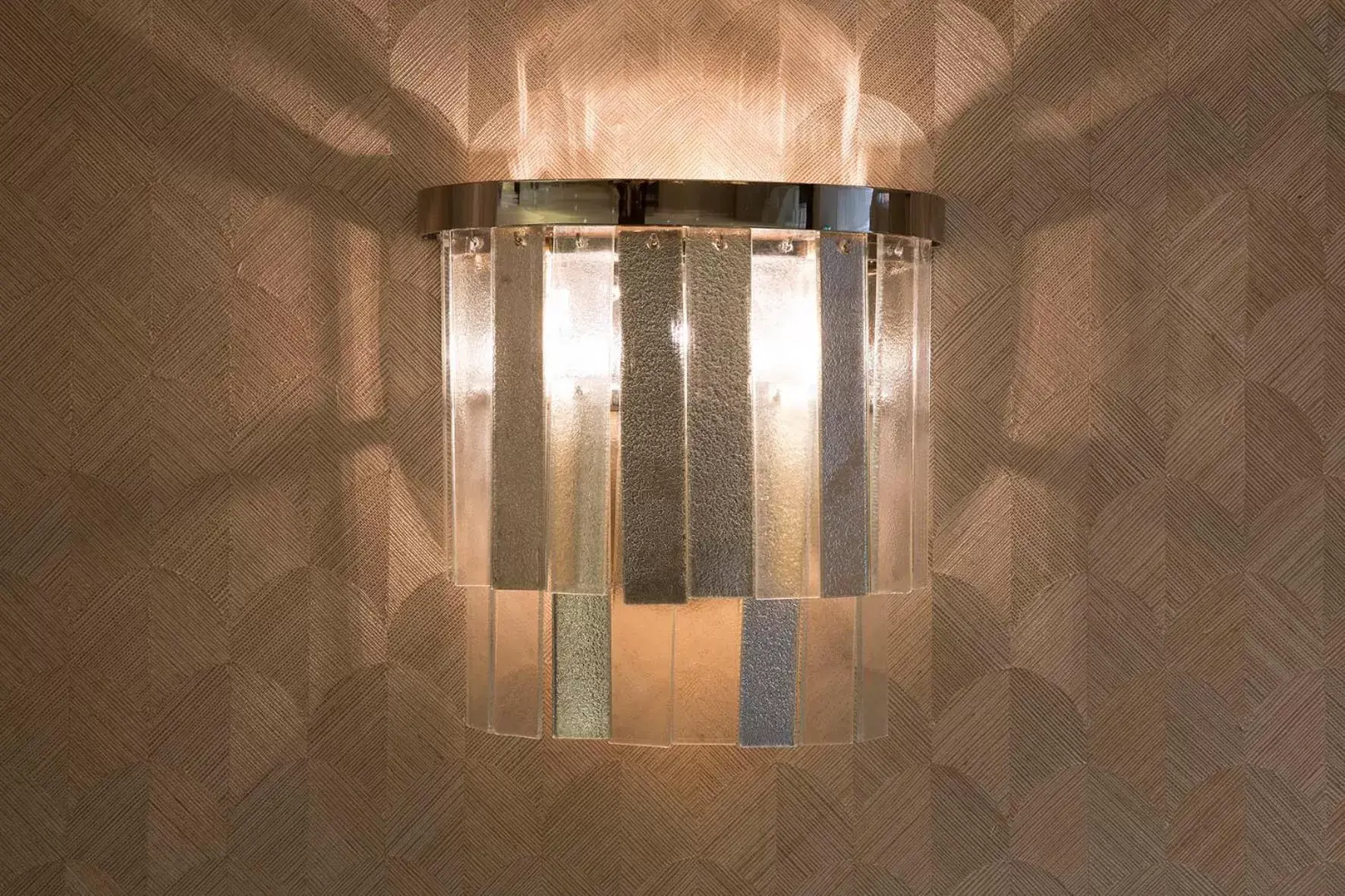 Decorative detail, Bathroom in Hôtel Galileo Champs Elysées