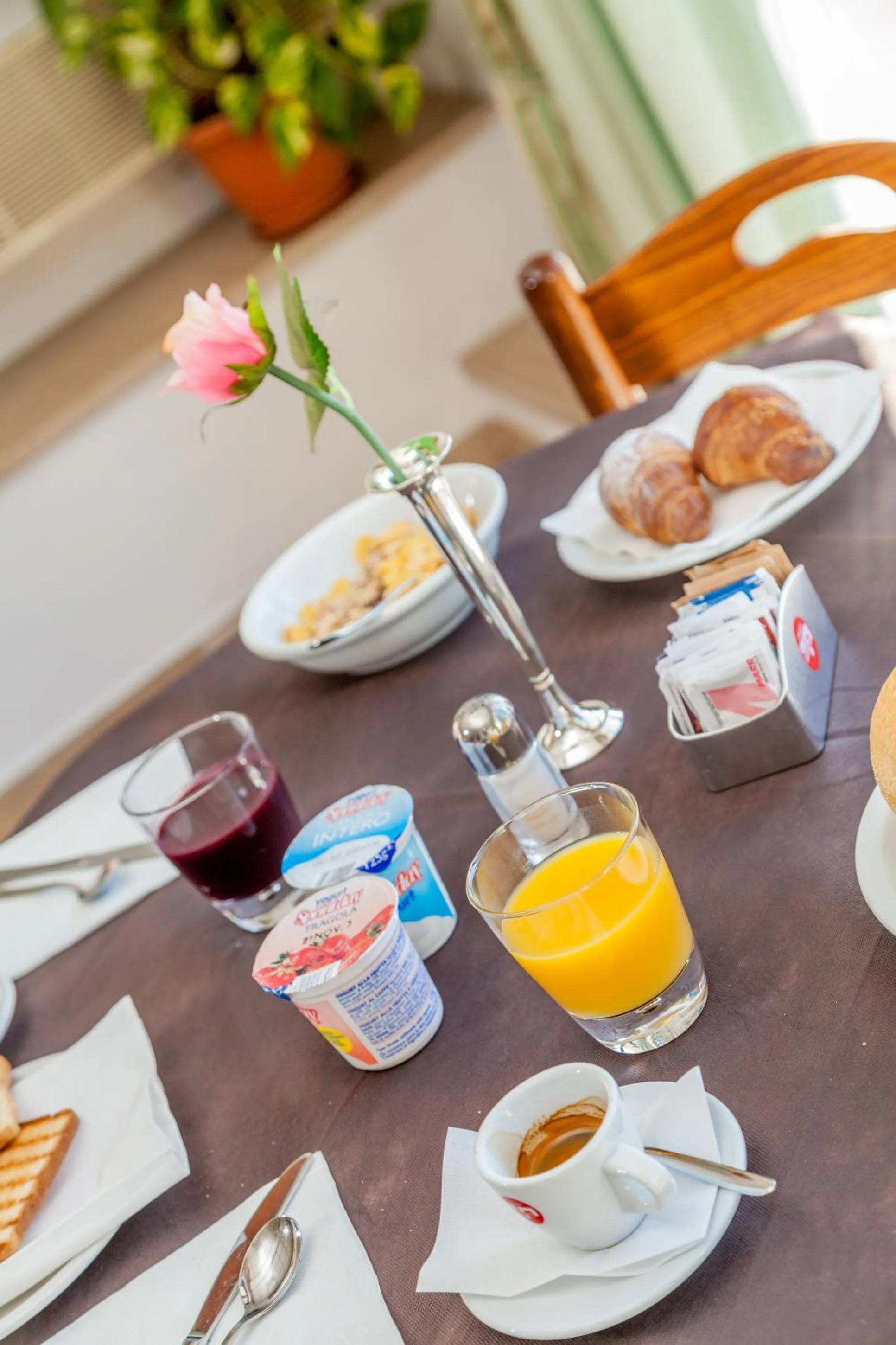 Buffet breakfast in Hotel El Balear