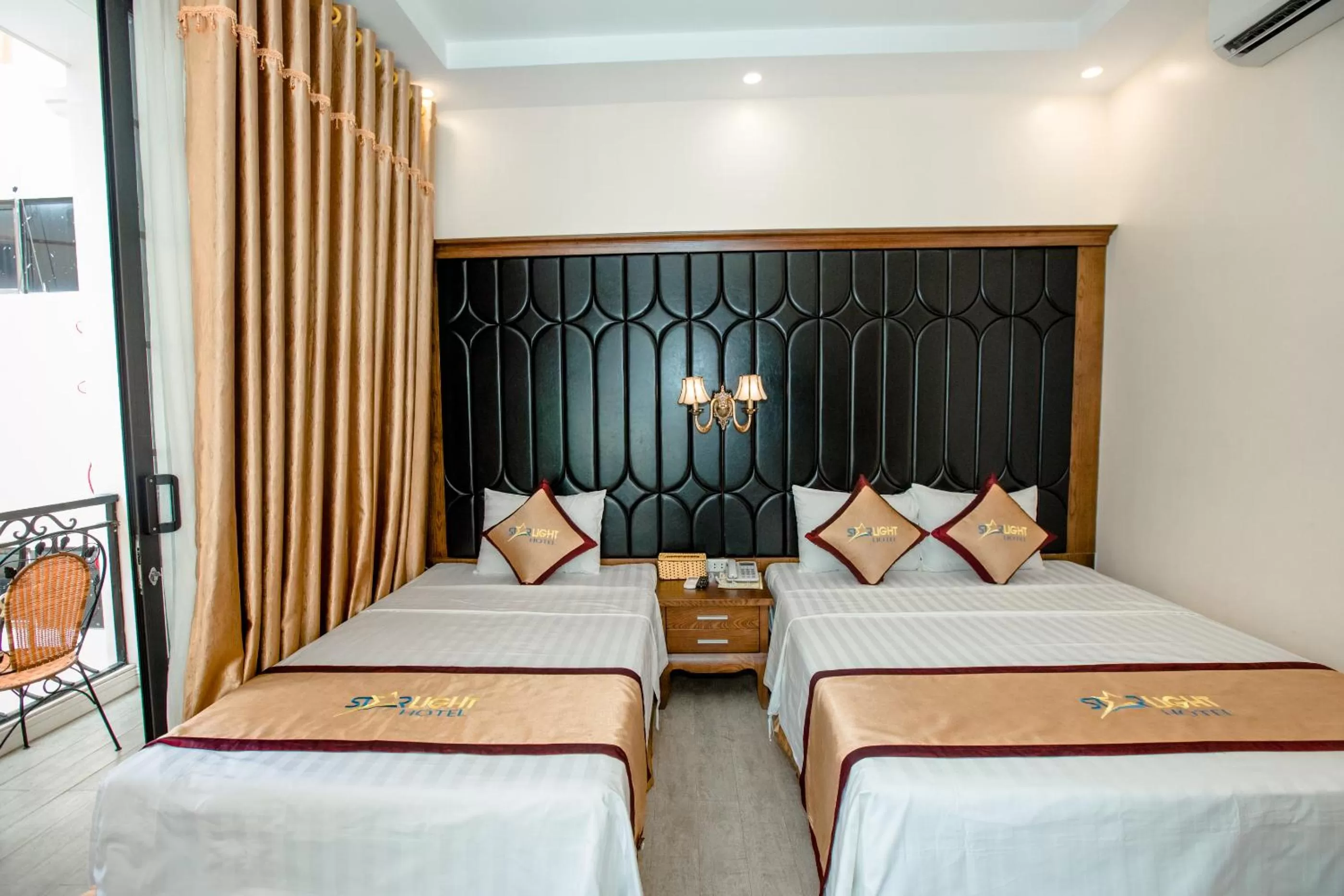 HaLong Starlight Inn & Travel