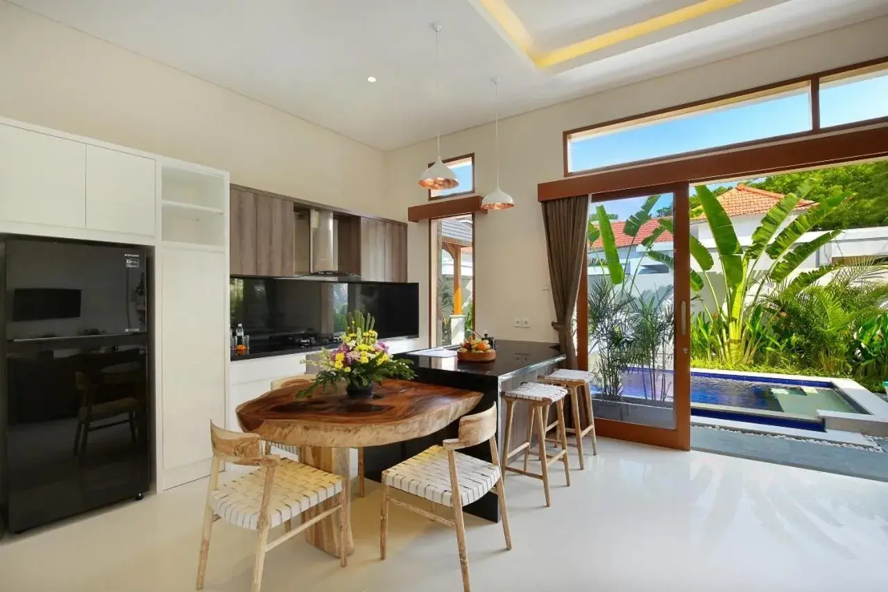 Dining Area in Holl Villa by Wildflower Group