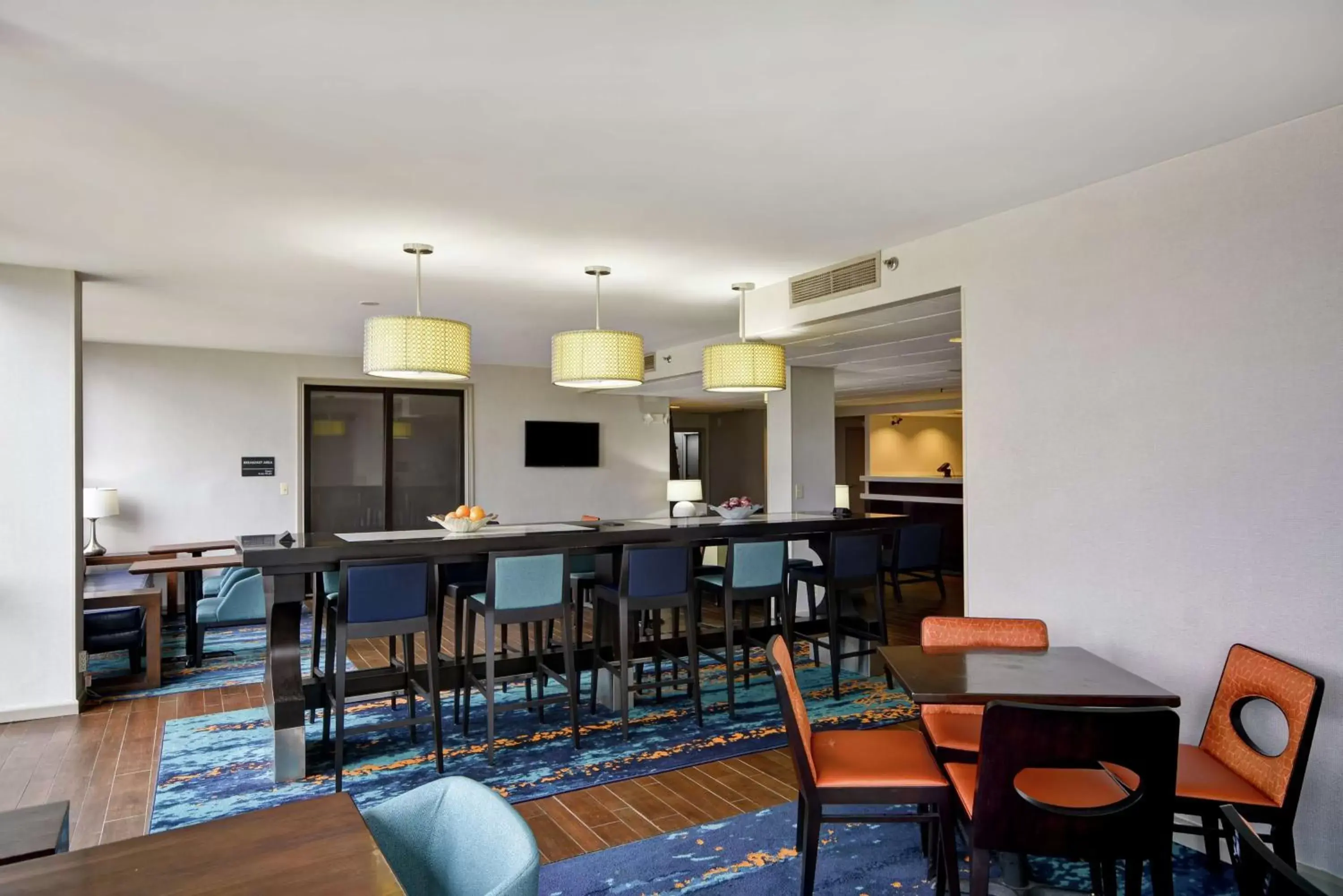 Breakfast, Restaurant/Places to Eat in Hampton Inn Detroit Madison Heights South Troy