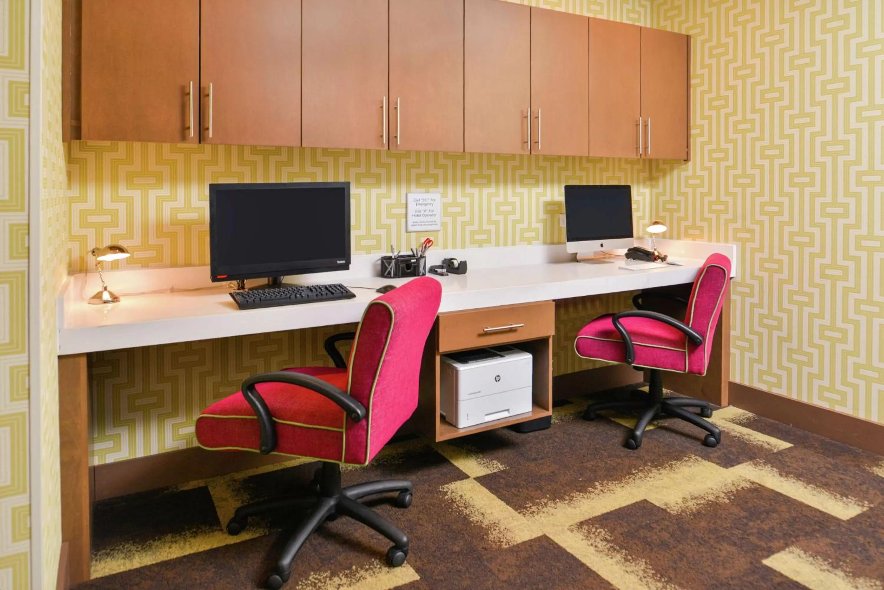 Business facilities in Hampton Inn & Suites Saint Paul Oakdale Woodbury