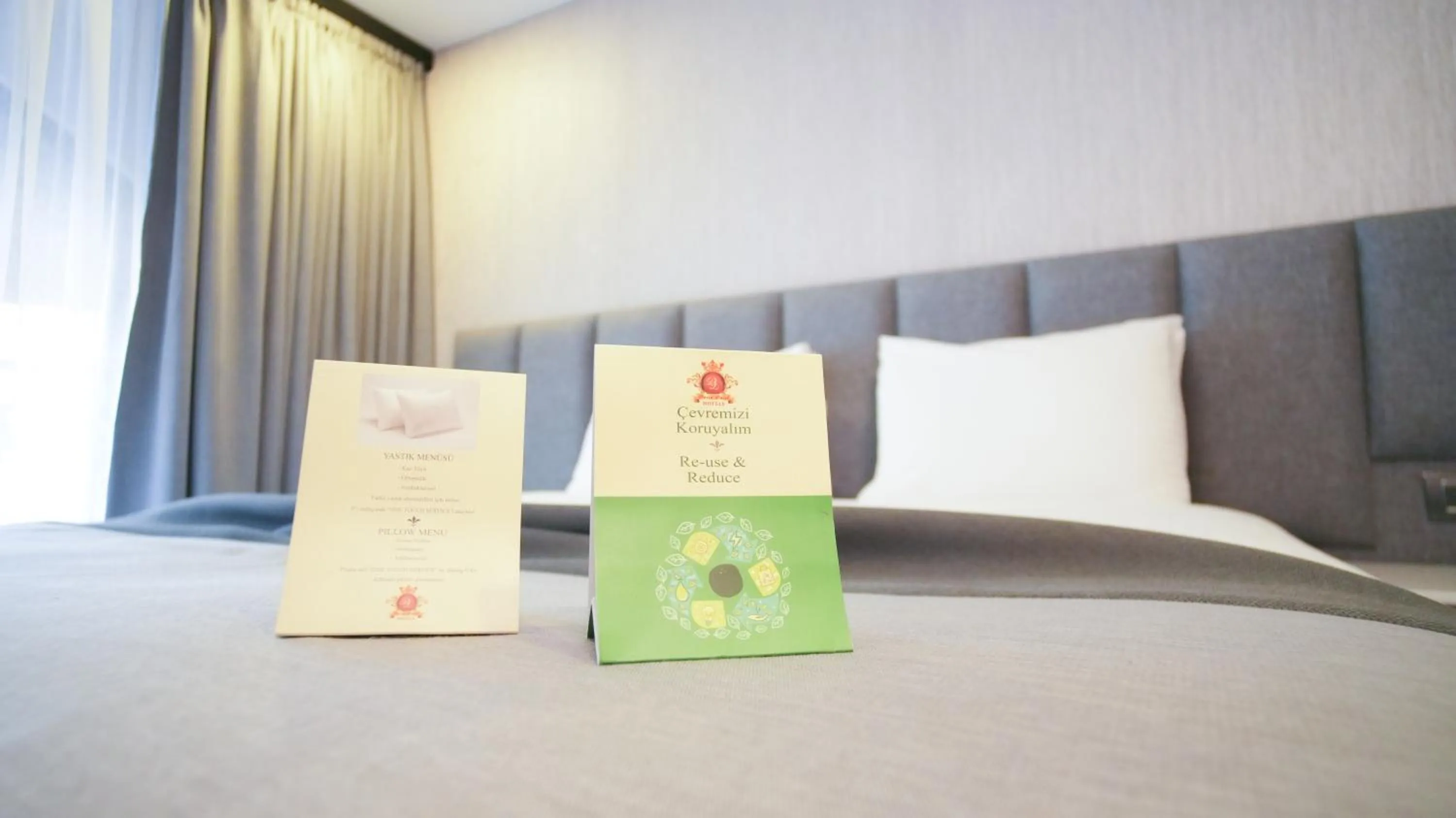 Bed in Dosso Dossi Hotels Old City