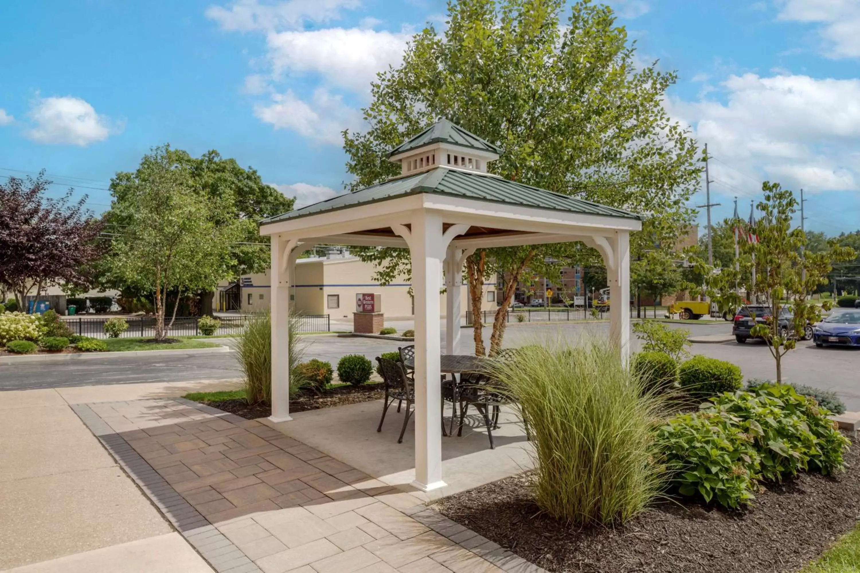 Property building in Best Western Plus Wooster Hotel & Conference Center Property building in Best Western Plus Wooster Hotel & Conference Center