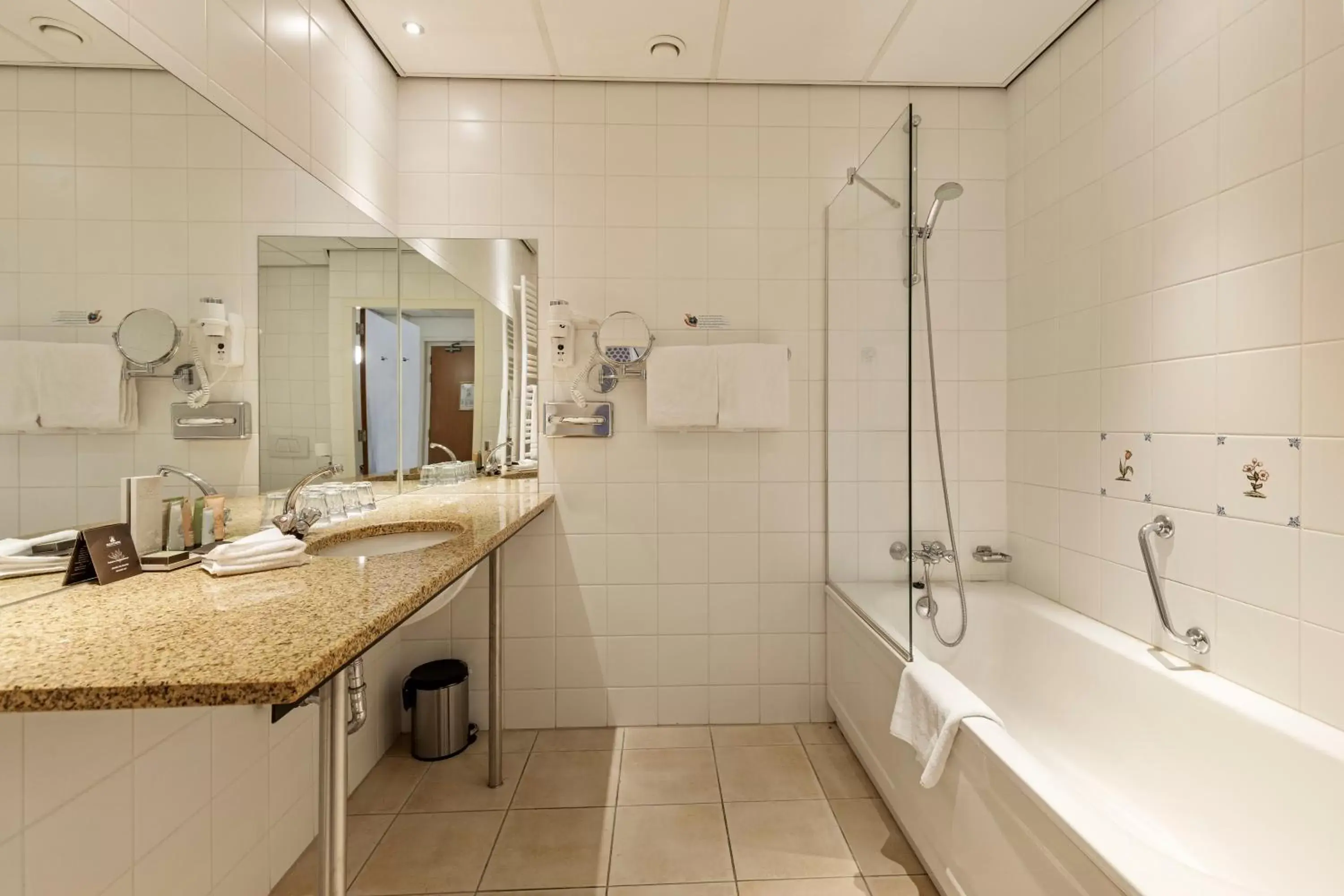 Bathroom in Dikker & Thijs Hotel
