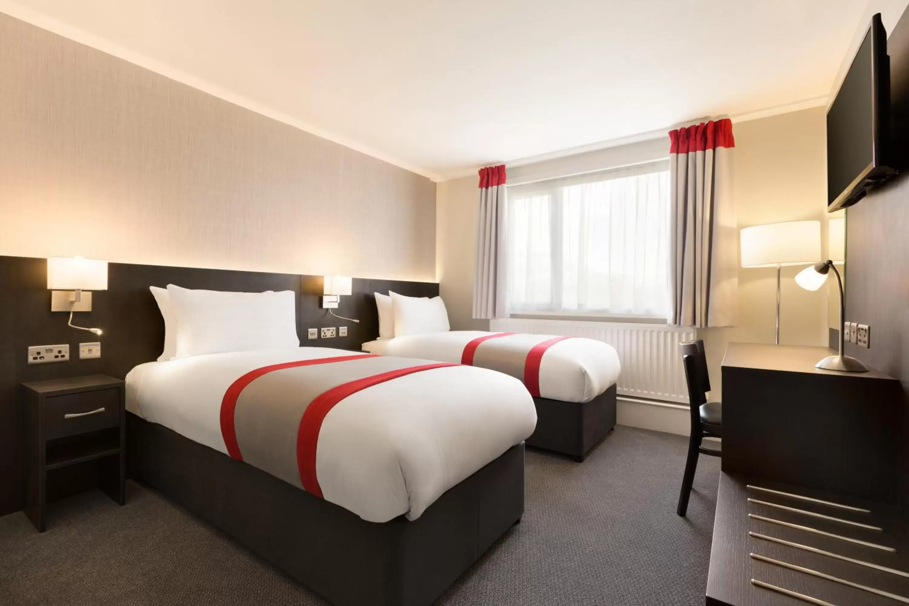 Photo of the whole room, Bed in Ramada Chorley South