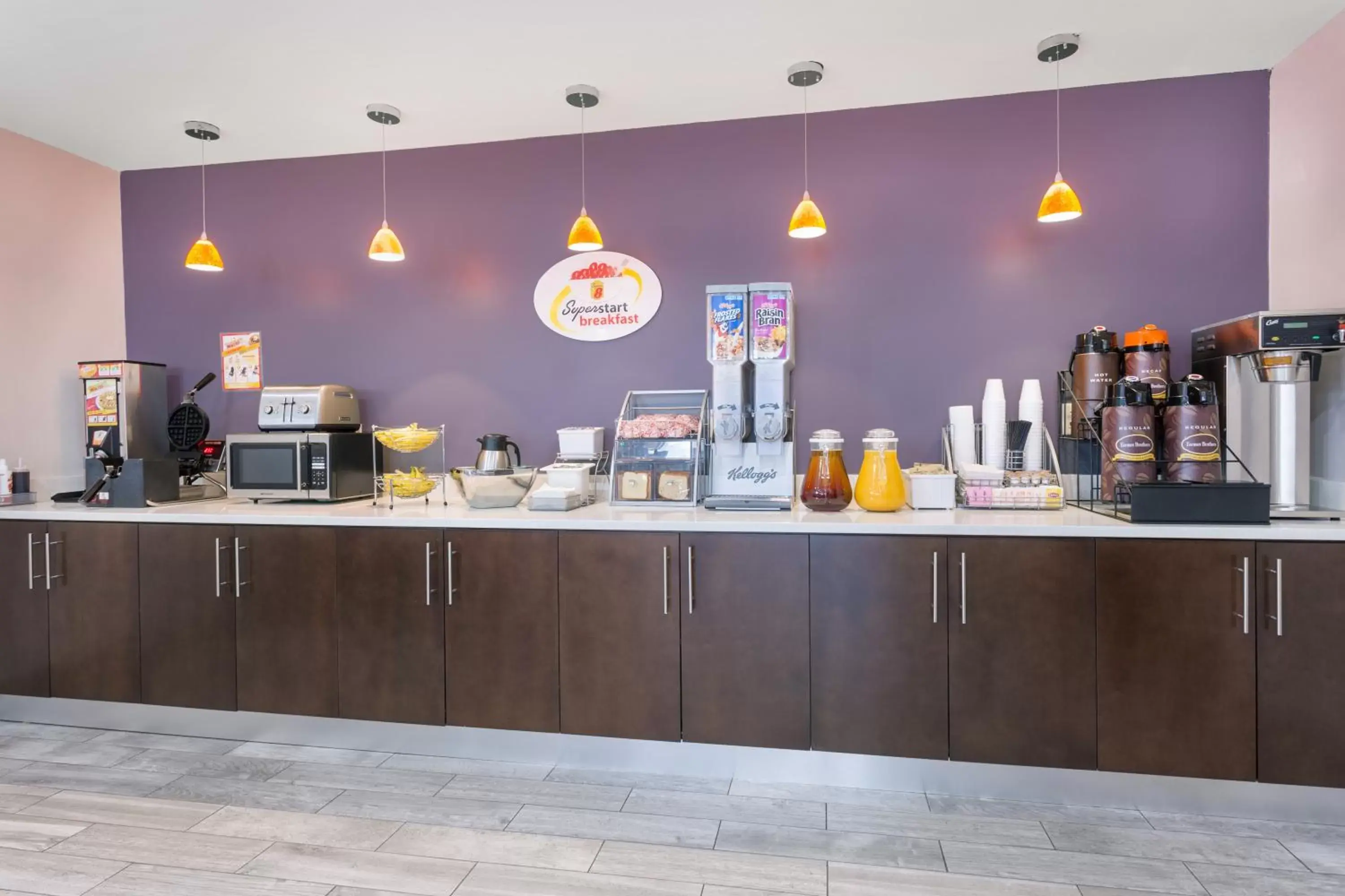 Food and drinks in Super 8 by Wyndham Locust Grove Food and drinks in Super 8 by Wyndham Locust Grove