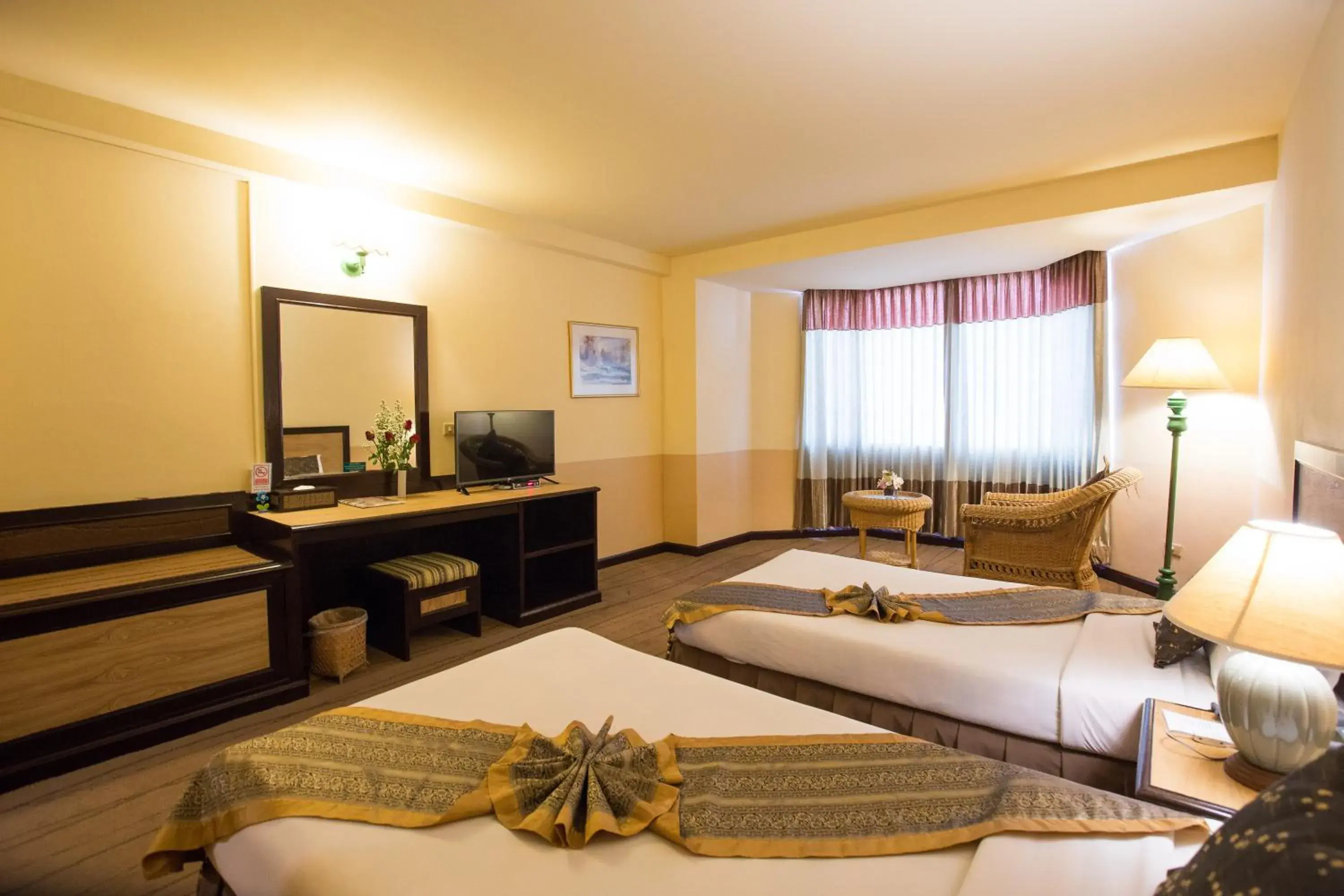 Superior Twin Room in Phayao Gateway Hotel