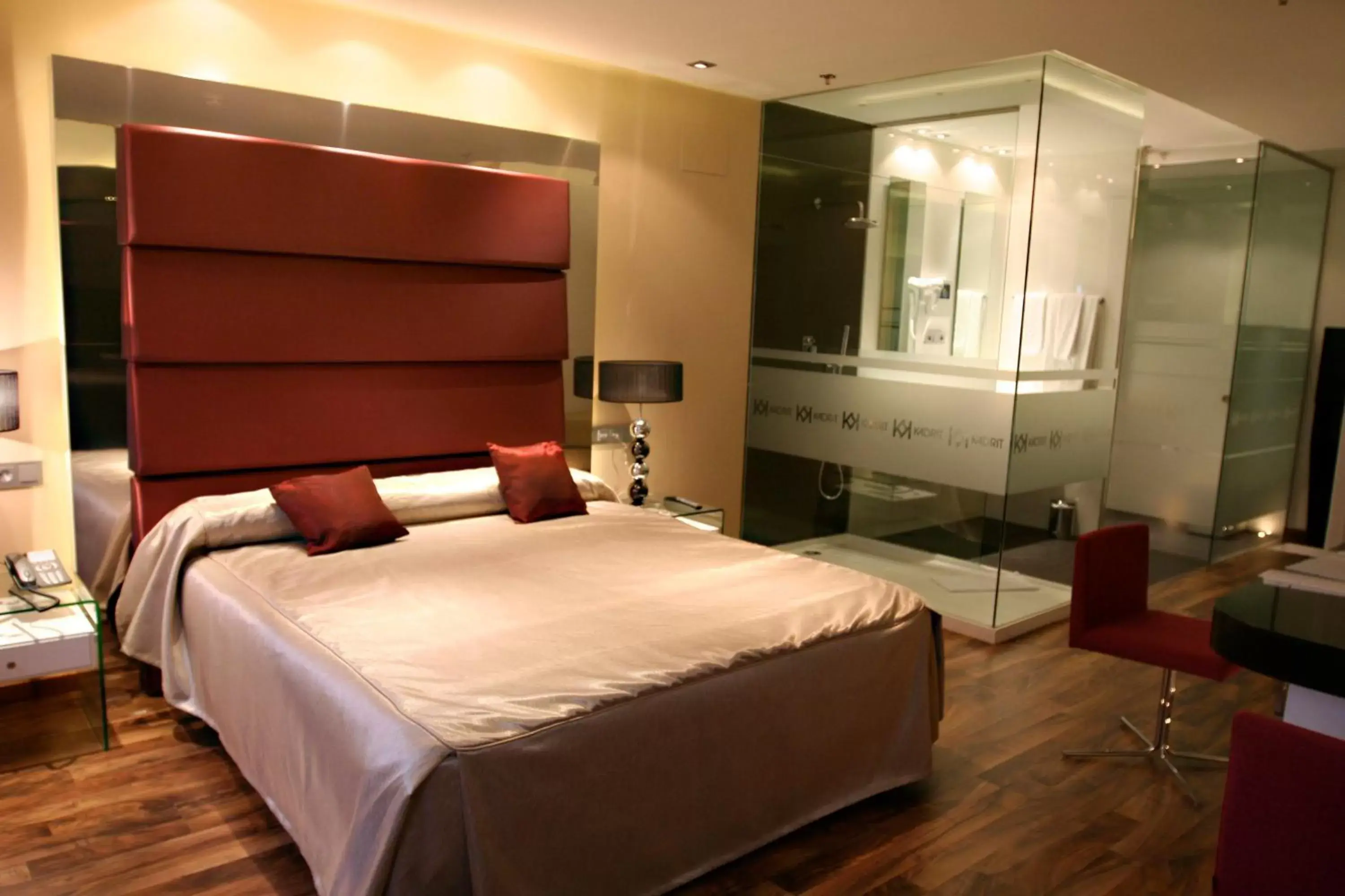 Bed in Kadrit Hotel