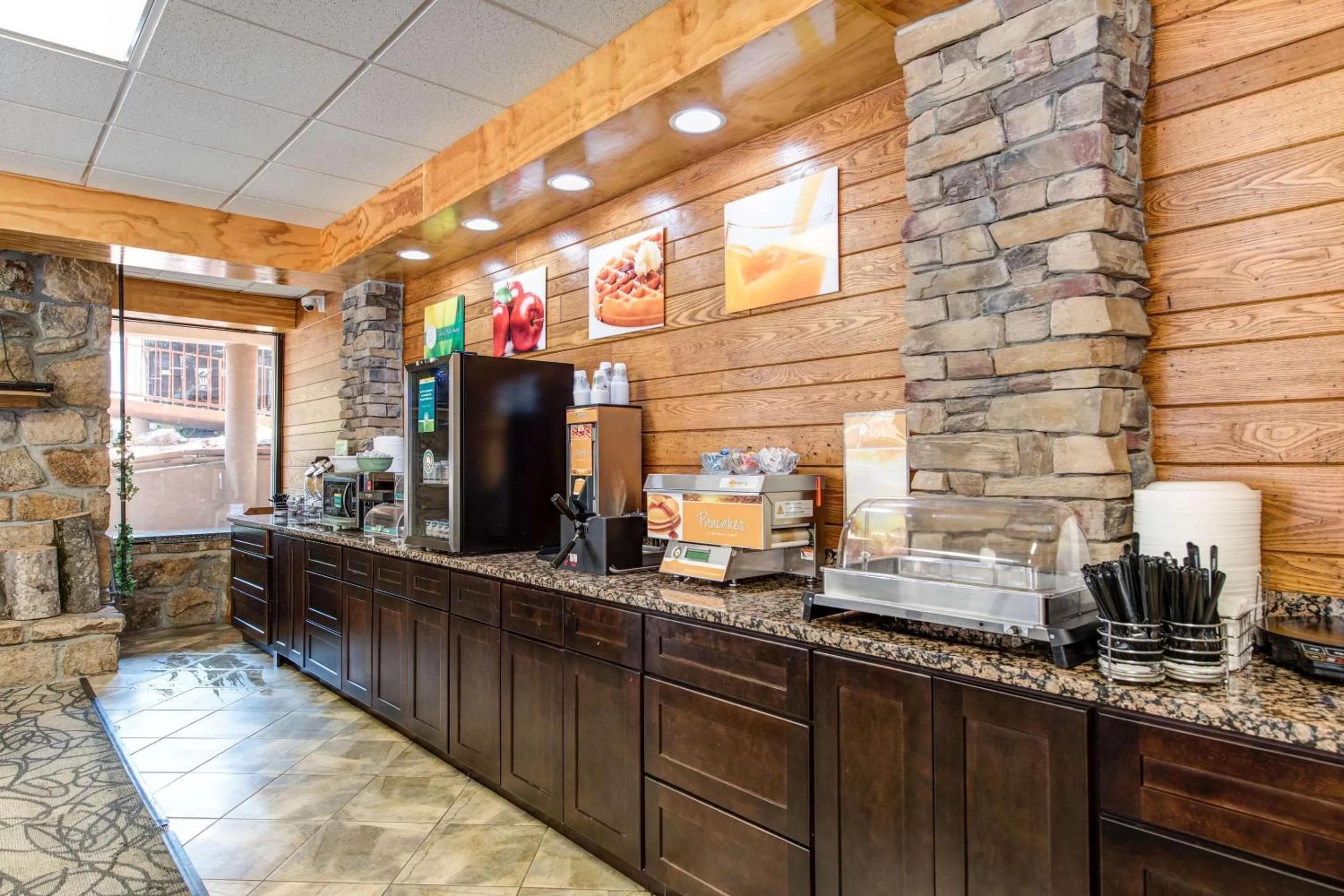 Restaurant/places to eat in Quality Inn Creekside - Downtown Gatlinburg