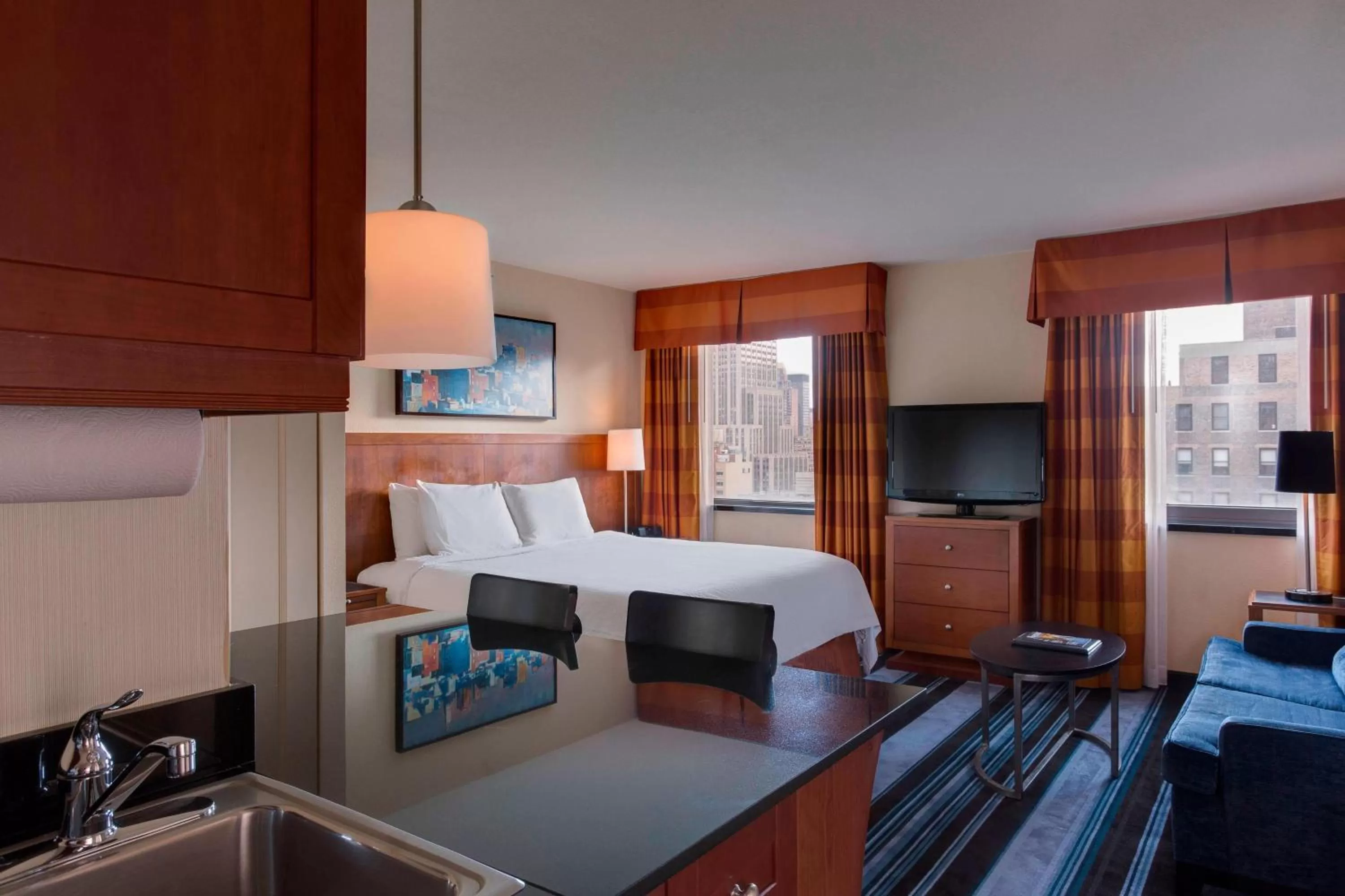 Bedroom, Bed in Residence Inn by Marriott New York Manhattan/Times Square