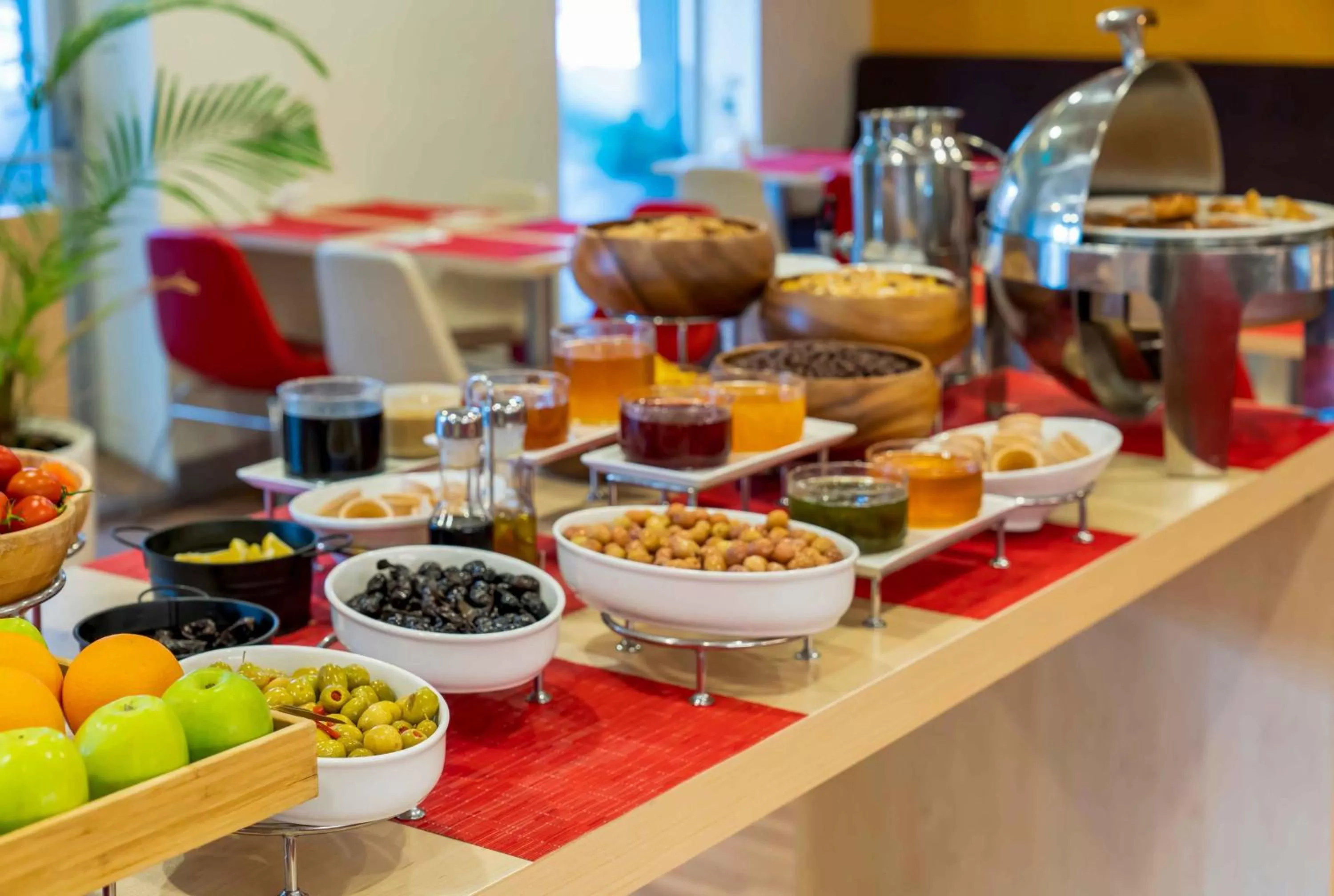 Food and drinks in Ibis Izmir Alsancak
