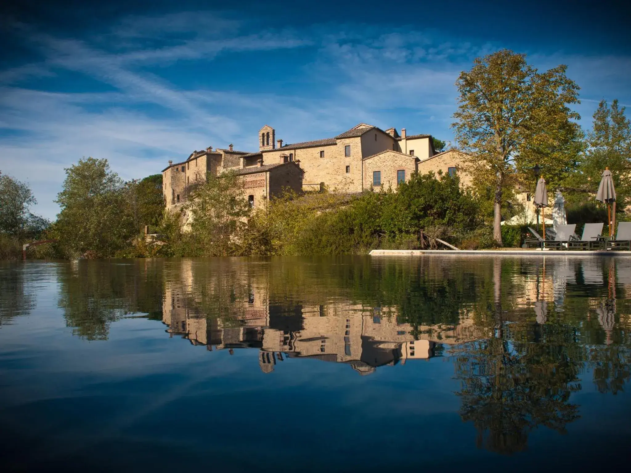 Property building, Swimming Pool in Castel Monastero - The Leading Hotels of the World