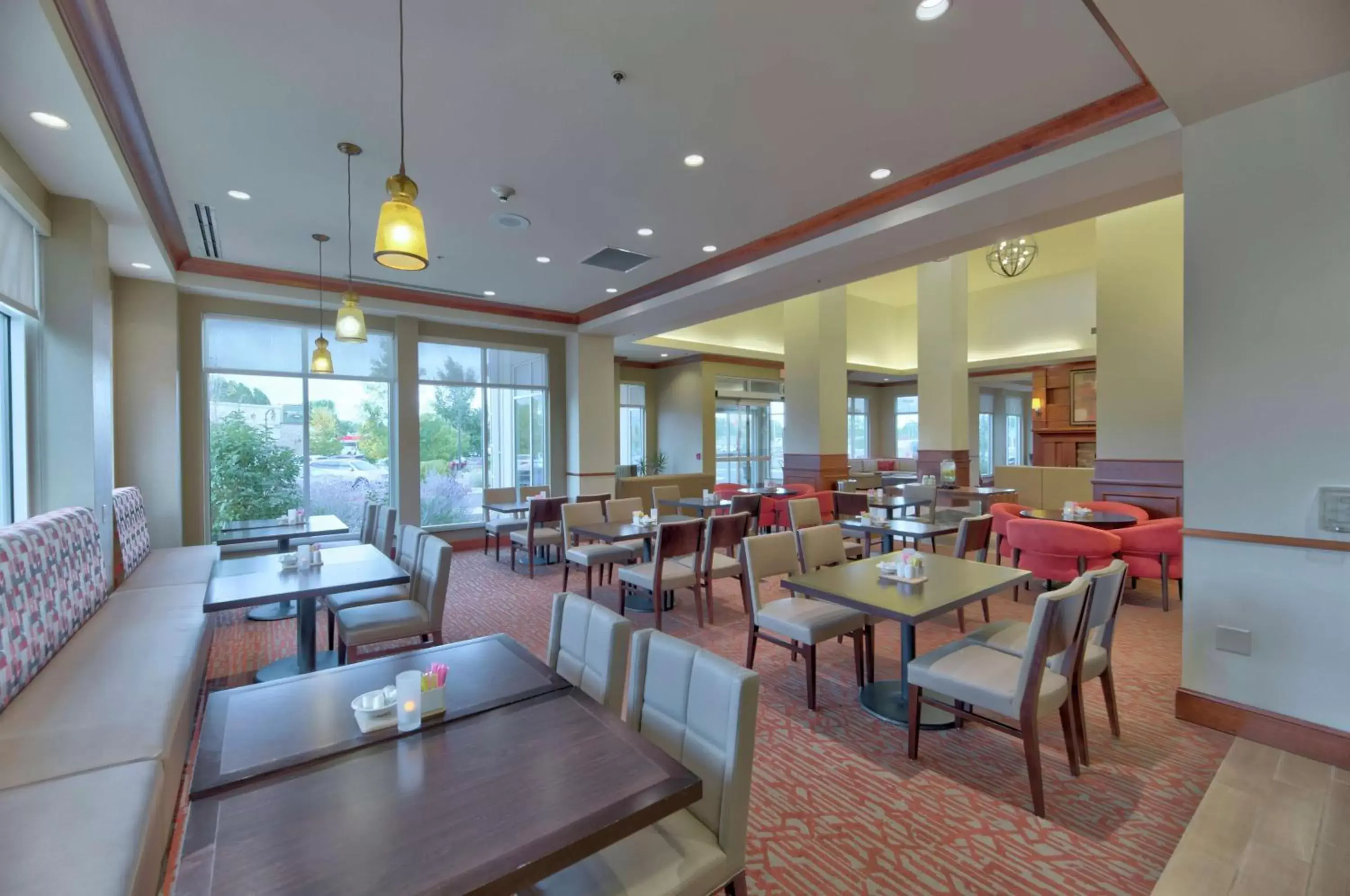 Dining area, Restaurant/Places to Eat in Hilton Garden Inn Laramie