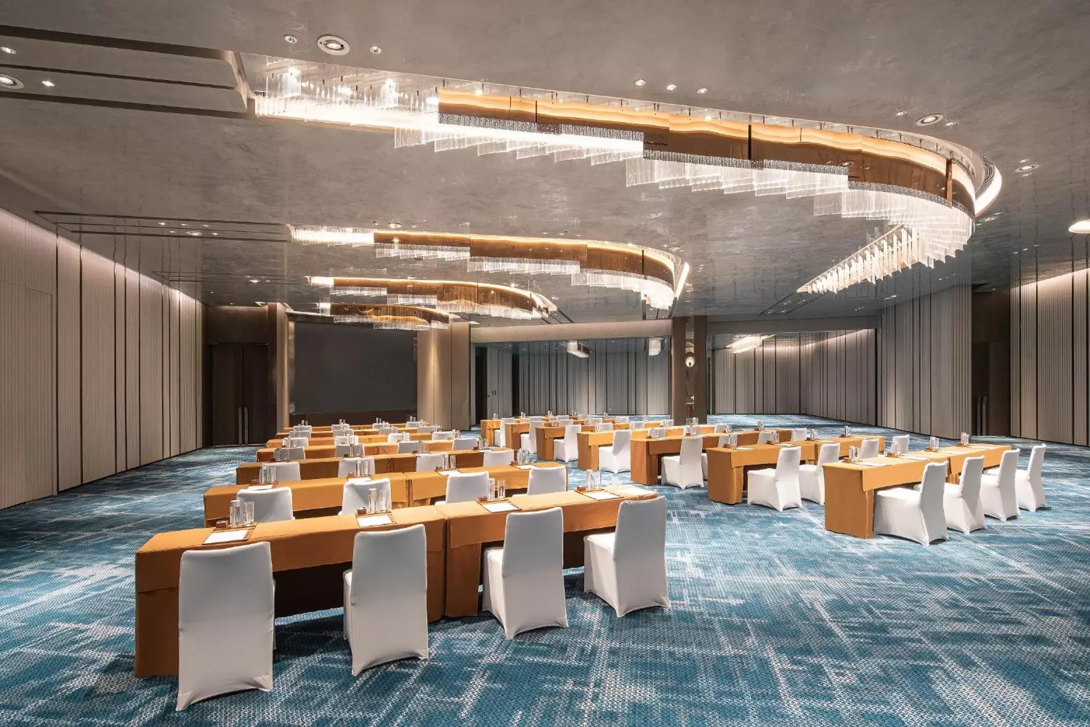 Meeting/conference room, Banquet Facilities in Crowne Plaza Shanghai Hongqiao, an IHG Hotel