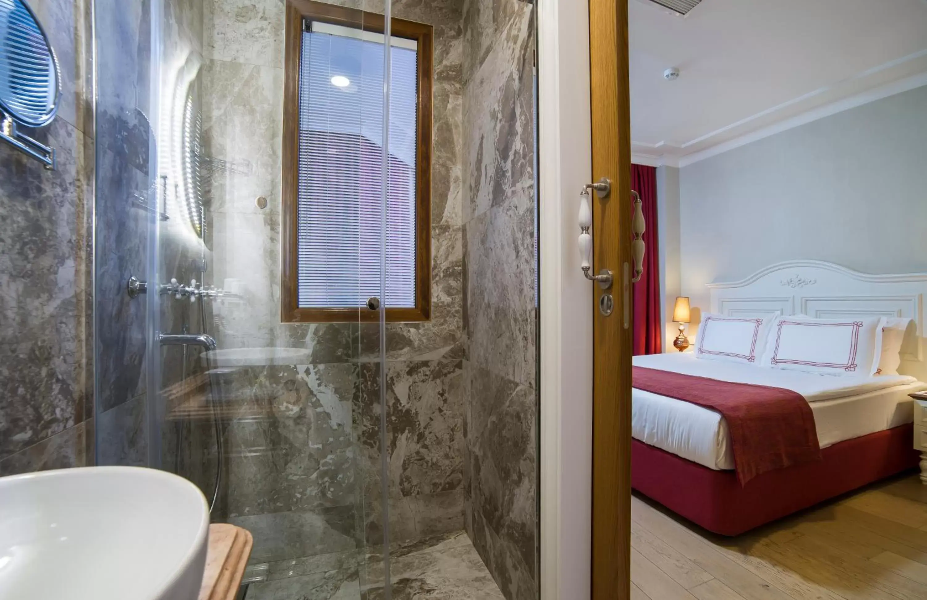Decorative detail, Bathroom in Amofta Hotel Taksim