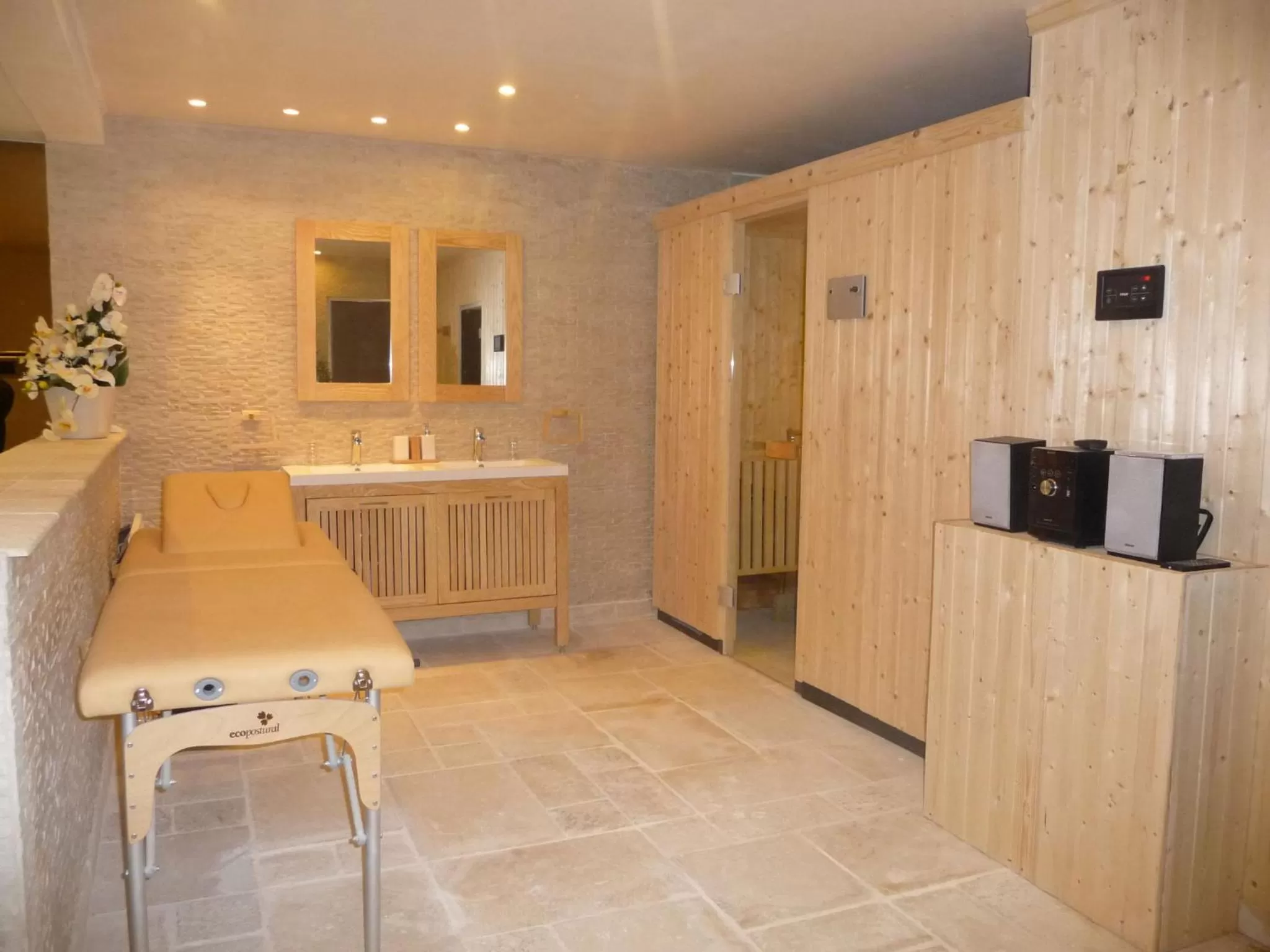 Chambre d'hôte "HAVRE DE PAIX" Prestige jacuzzi, hammam, sauna, PISCINE Mougins Cannes Grasse