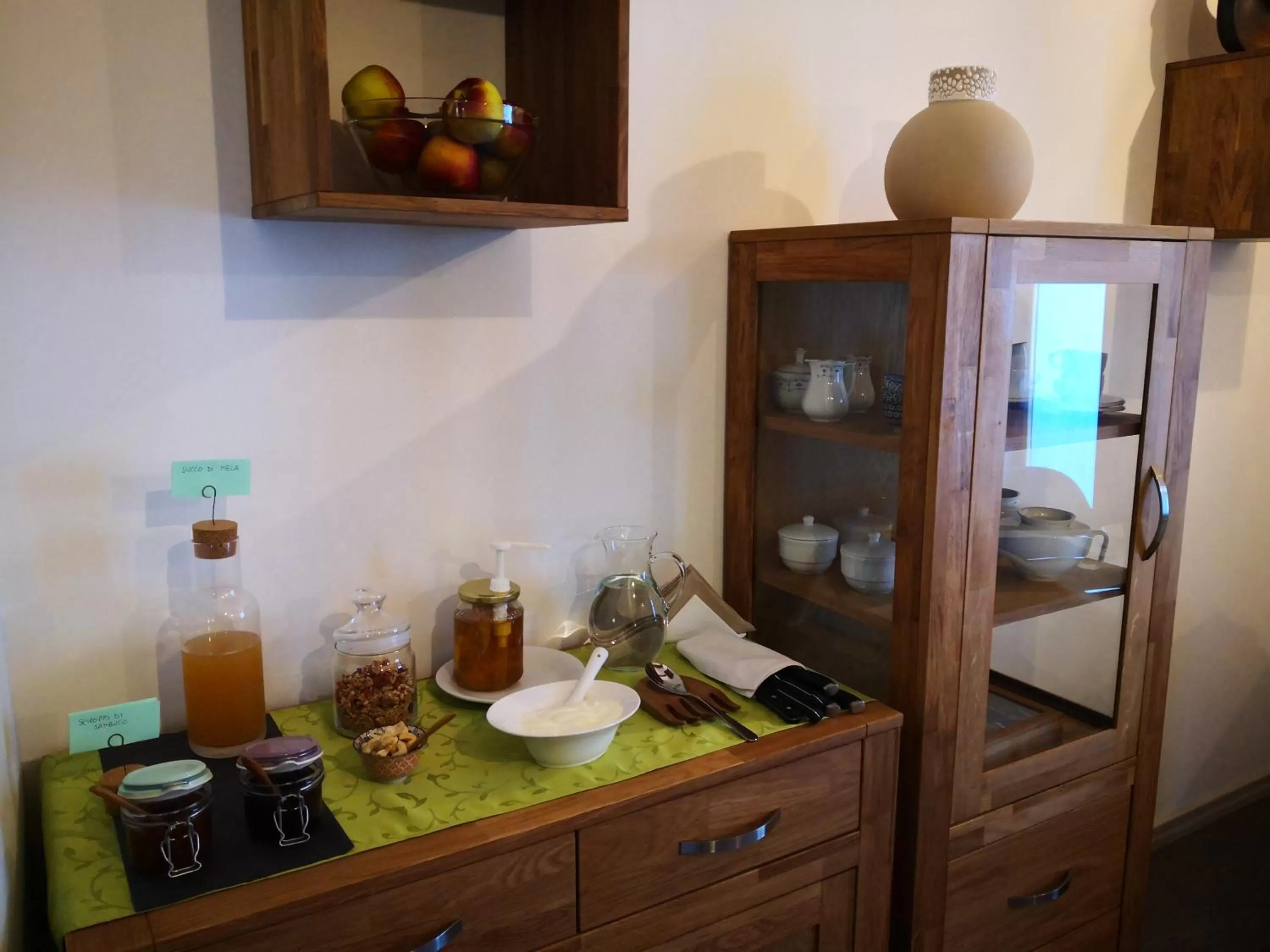 Buffet breakfast in B&B BARISEI