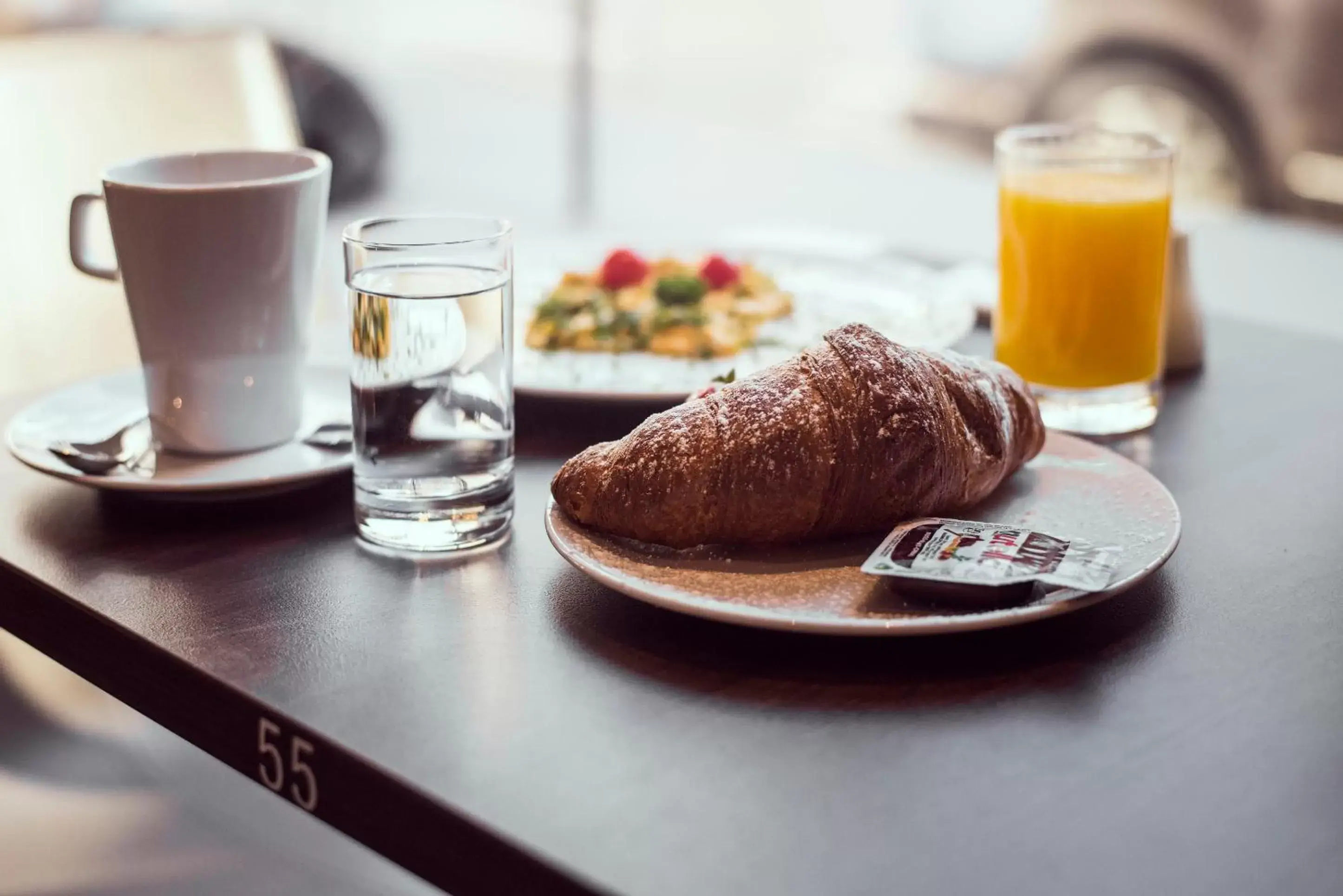 Buffet breakfast in Basic Hotel Innsbruck