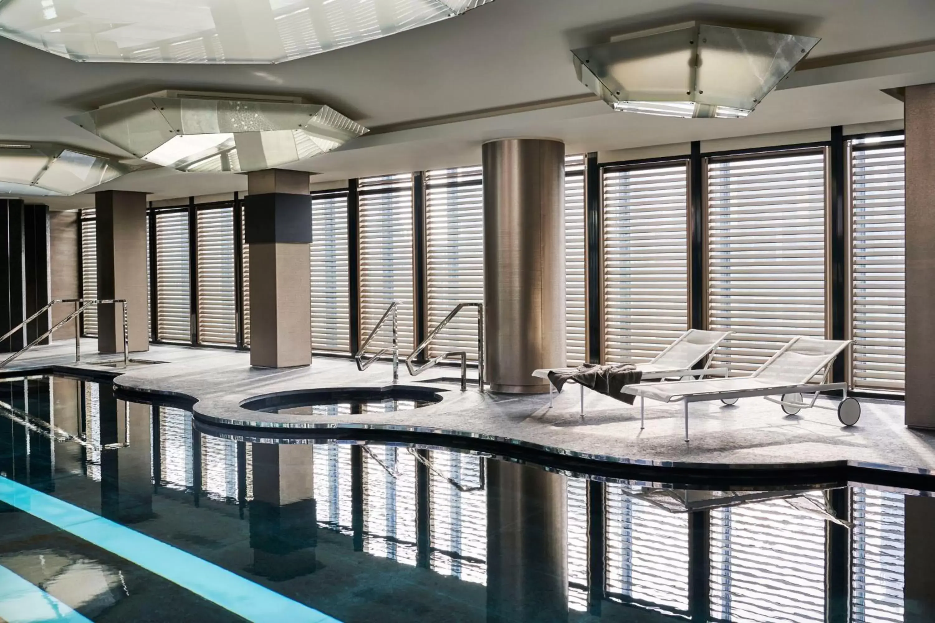 Swimming pool, Restaurant/Places to Eat in Excelsior Hotel Gallia, a Luxury Collection Hotel, Milan