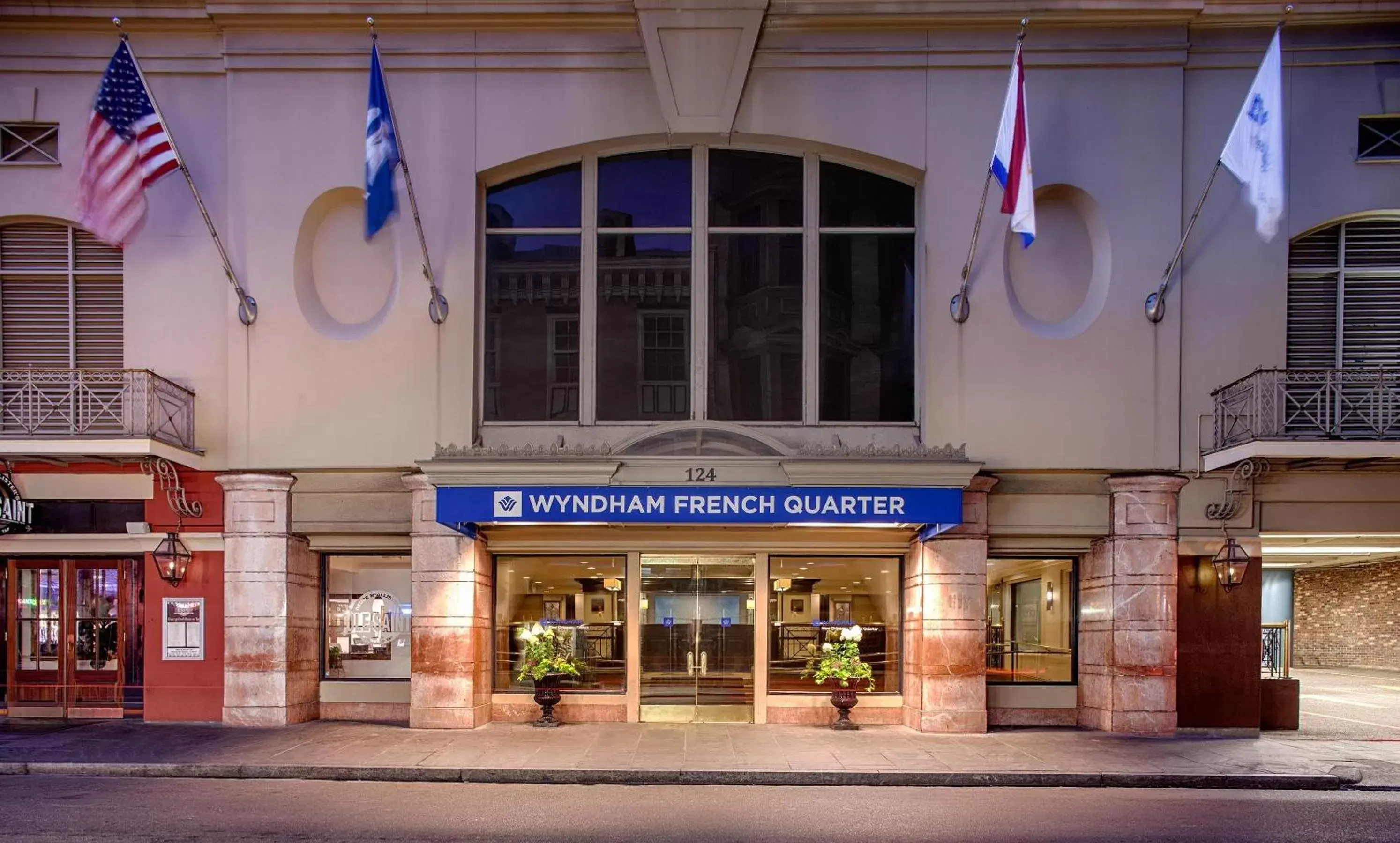 Facade/entrance in Wyndham New Orleans French Quarter