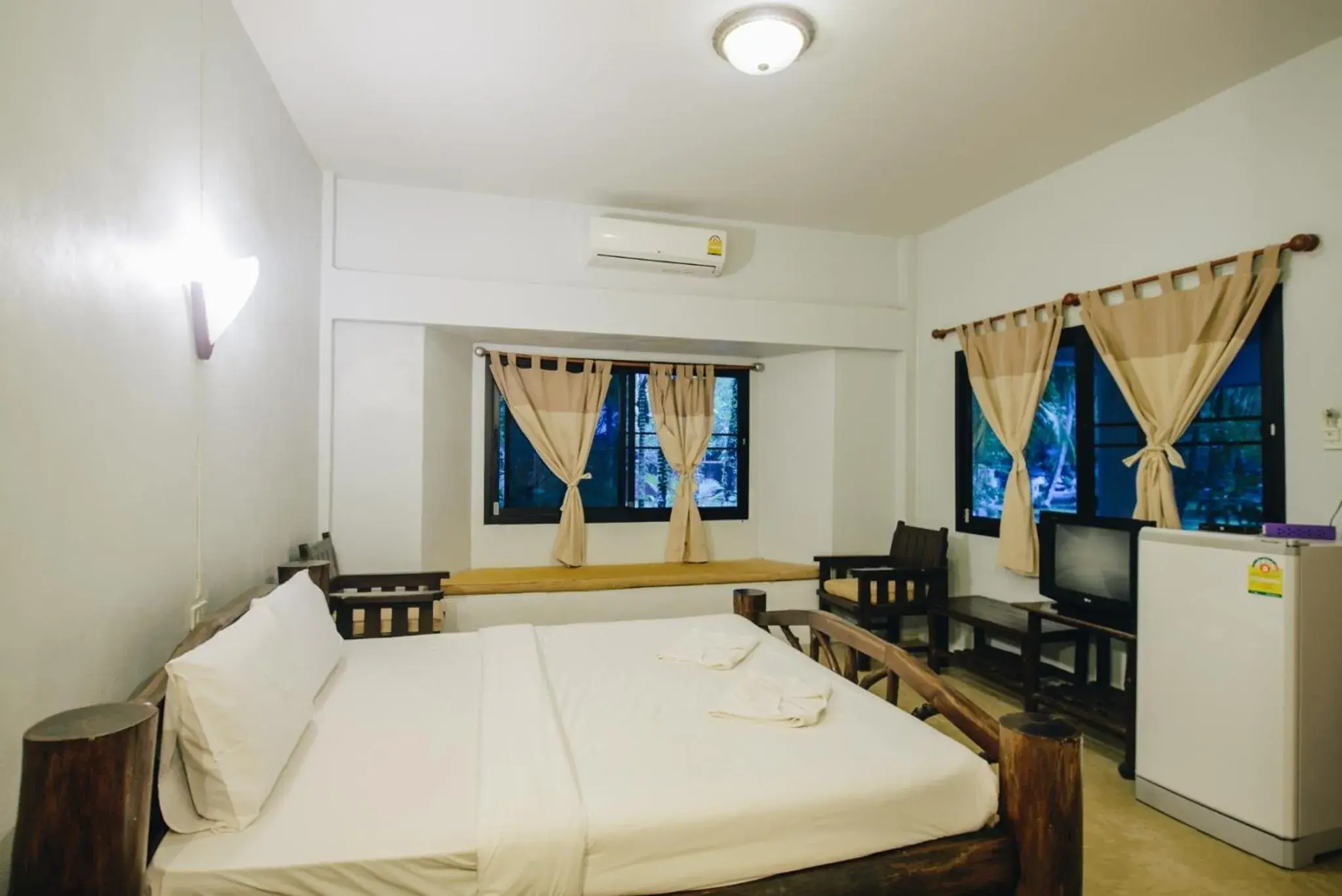 Bedroom, Bed in Pakmeng Resort