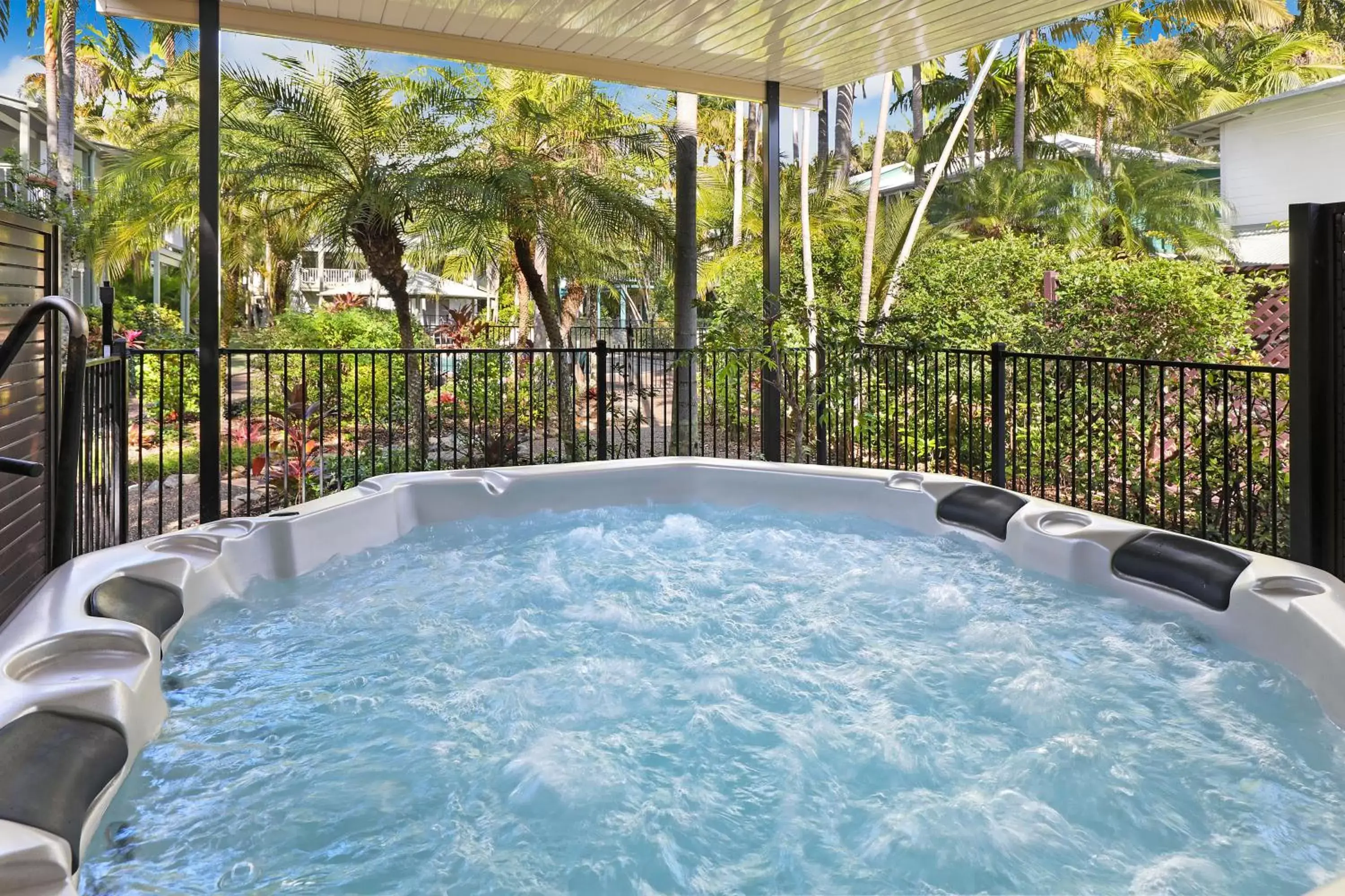 Hot Tub in Coral Beach Noosa Resort